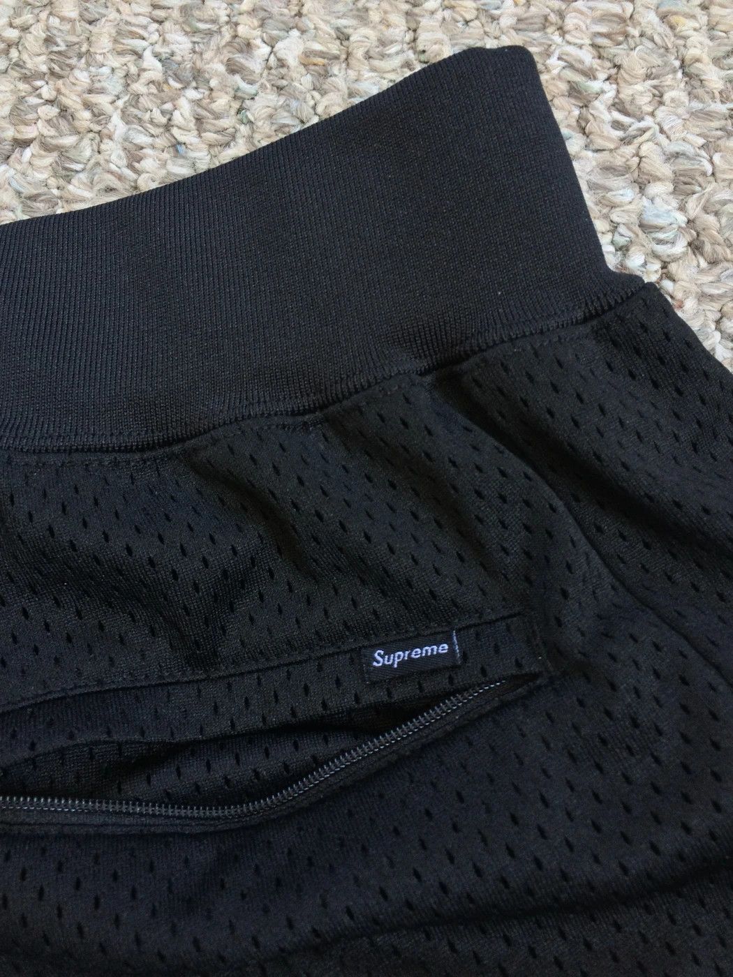 Supreme S/S 2018 Supreme Bolt Shorts size Small Size US 30 / EU 46 - 9 Thumbnail