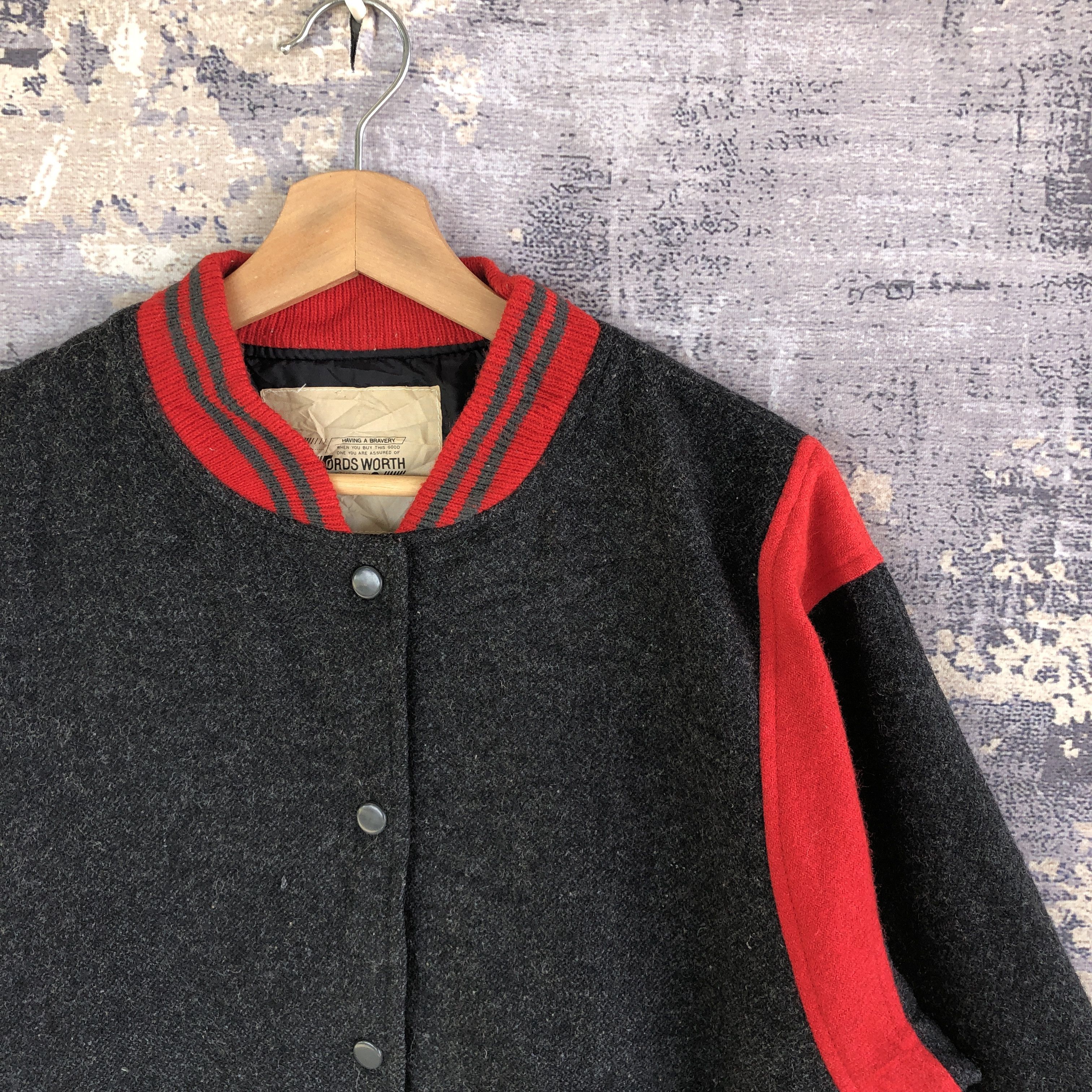 Vintage Vintage Words Worth Varsity Jacket Japanese Wool Jacket Size US L / EU 52-54 / 3 - 4 Thumbnail