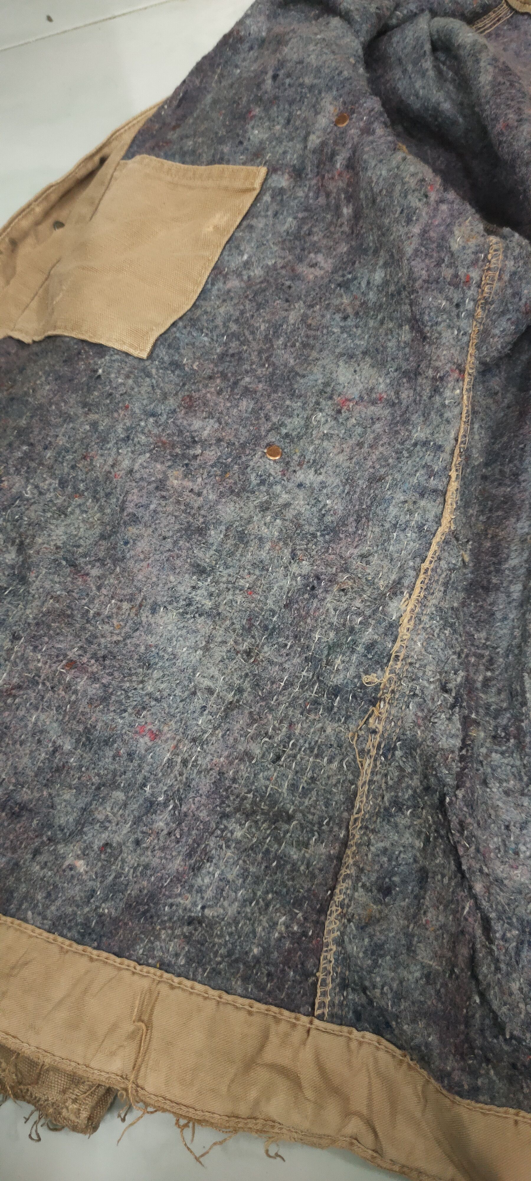 Carhartt carhartt vintage distressed denim jacket pocket logo Size US L / EU 52-54 / 3 - 14 Thumbnail