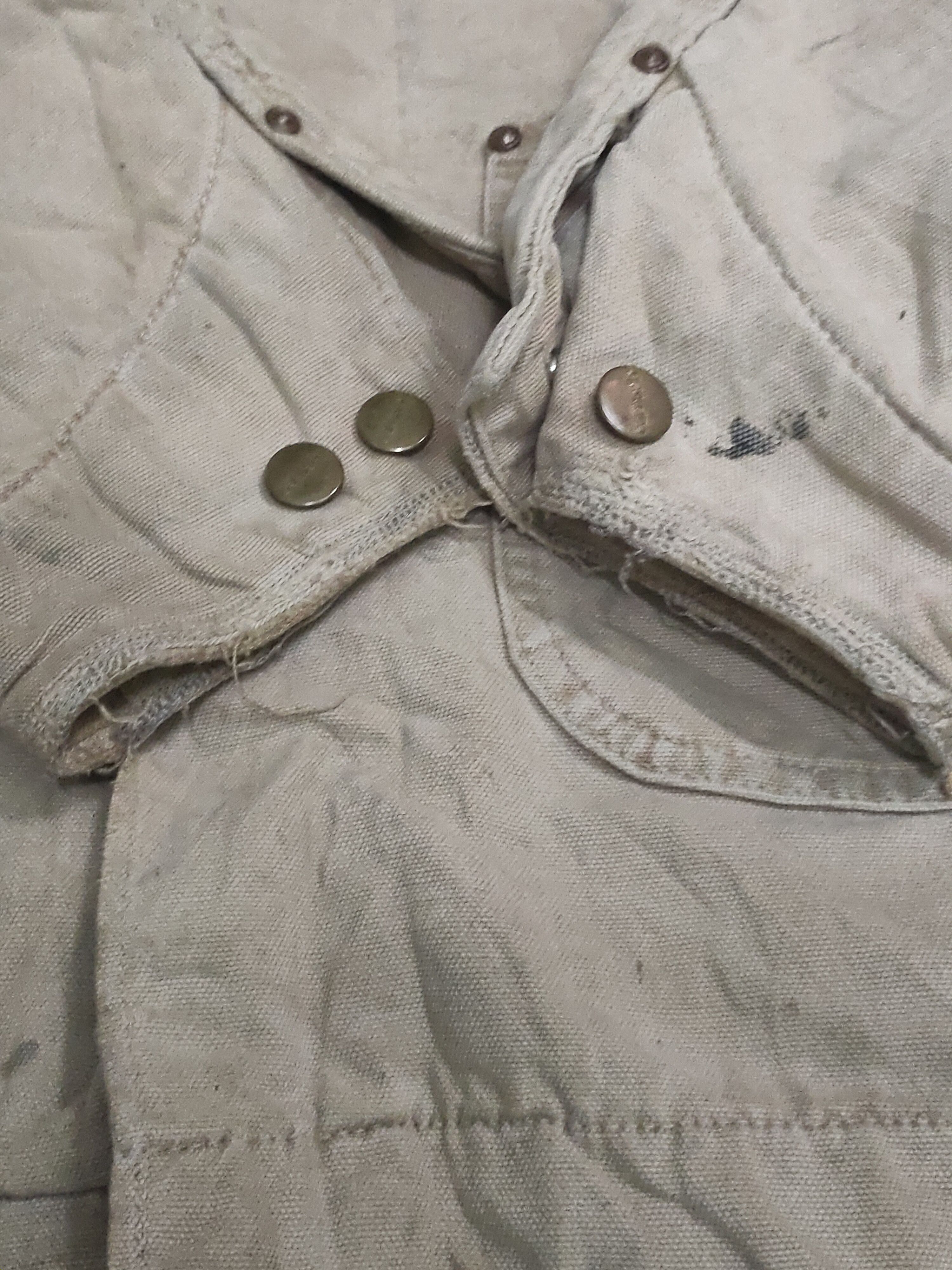 Carhartt carhartt vintage distressed denim jacket pocket logo Size US L / EU 52-54 / 3 - 5 Thumbnail
