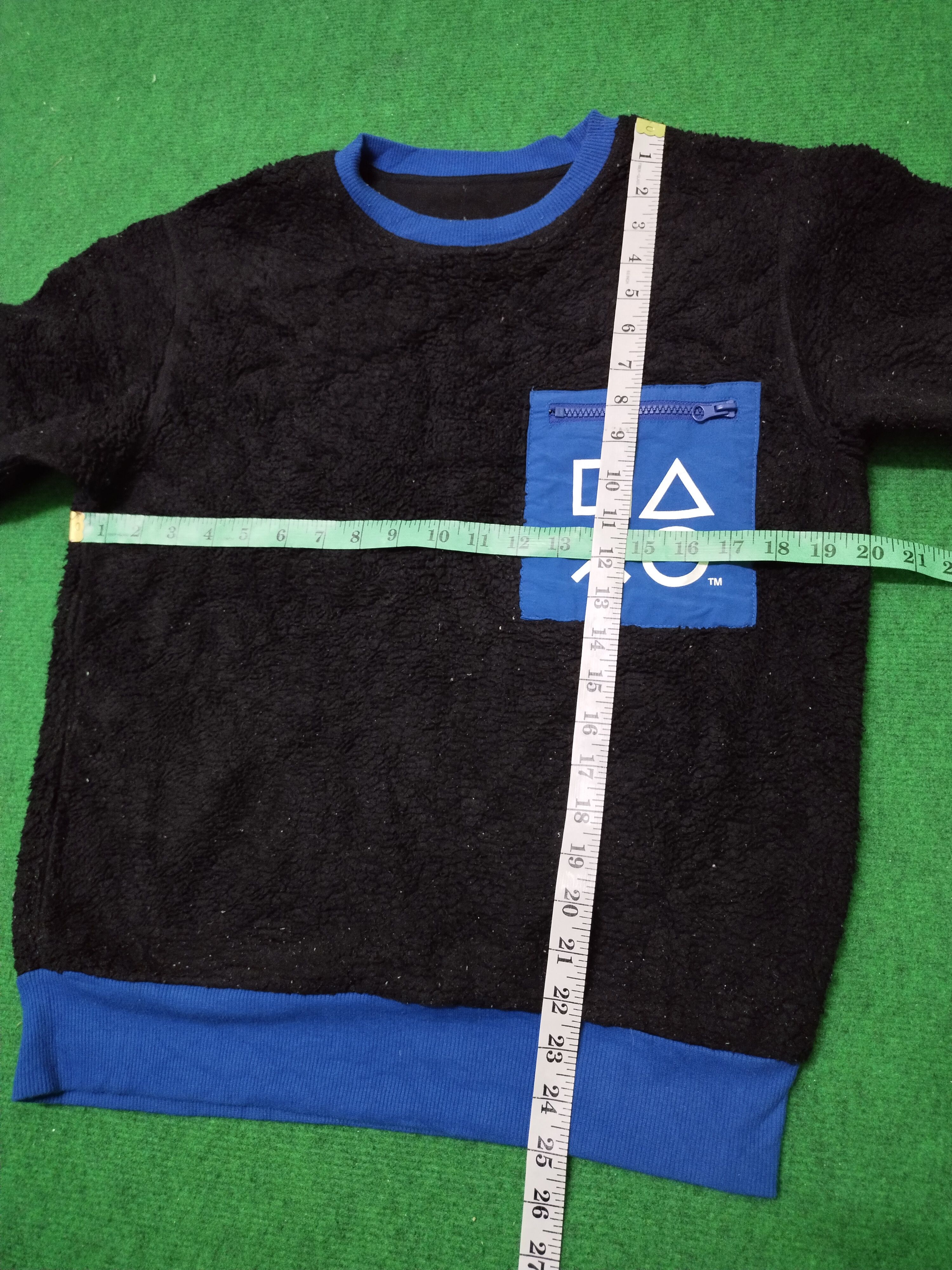 Playstation × Uniqlo Vintage Play Station Sweatshirt Wool Size US L / EU 52-54 / 3 - 9 Thumbnail
