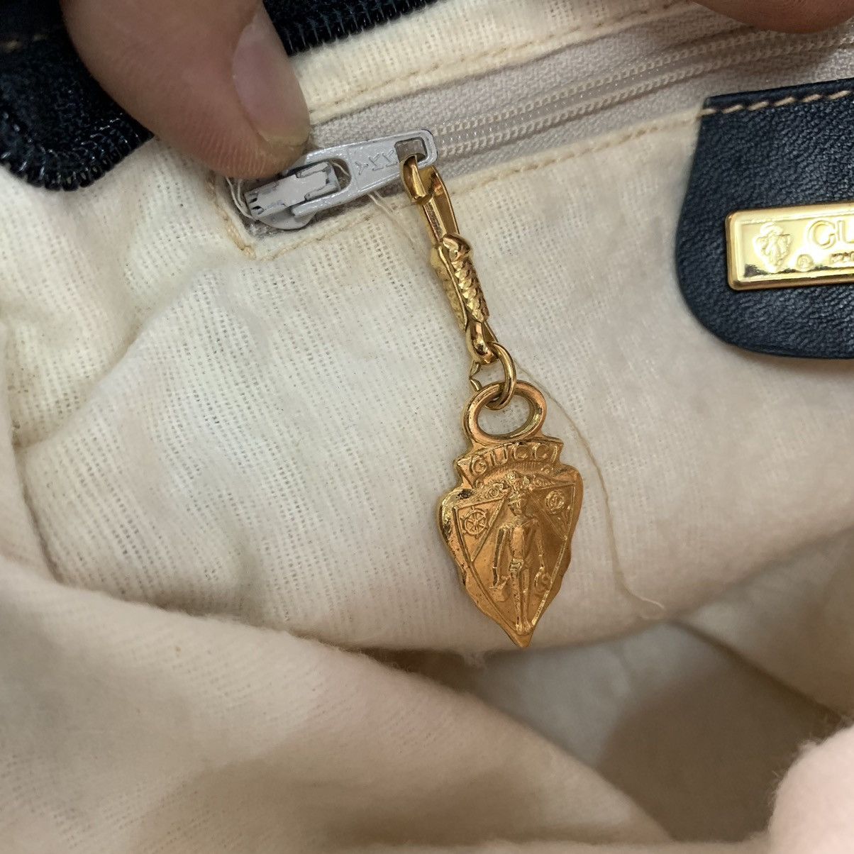 Gucci Gucci Flora Limited Edition Vintage Slingbag Size ONE SIZE - 18 Thumbnail