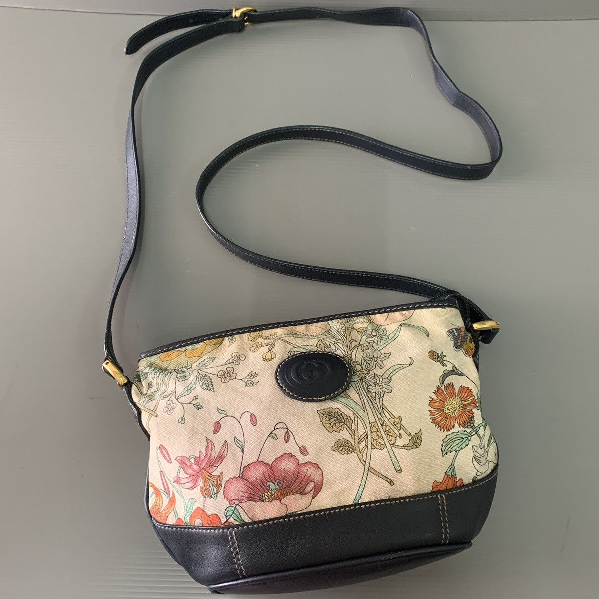 Gucci Gucci Flora Limited Edition Vintage Slingbag Size ONE SIZE - 1 Thumbnail