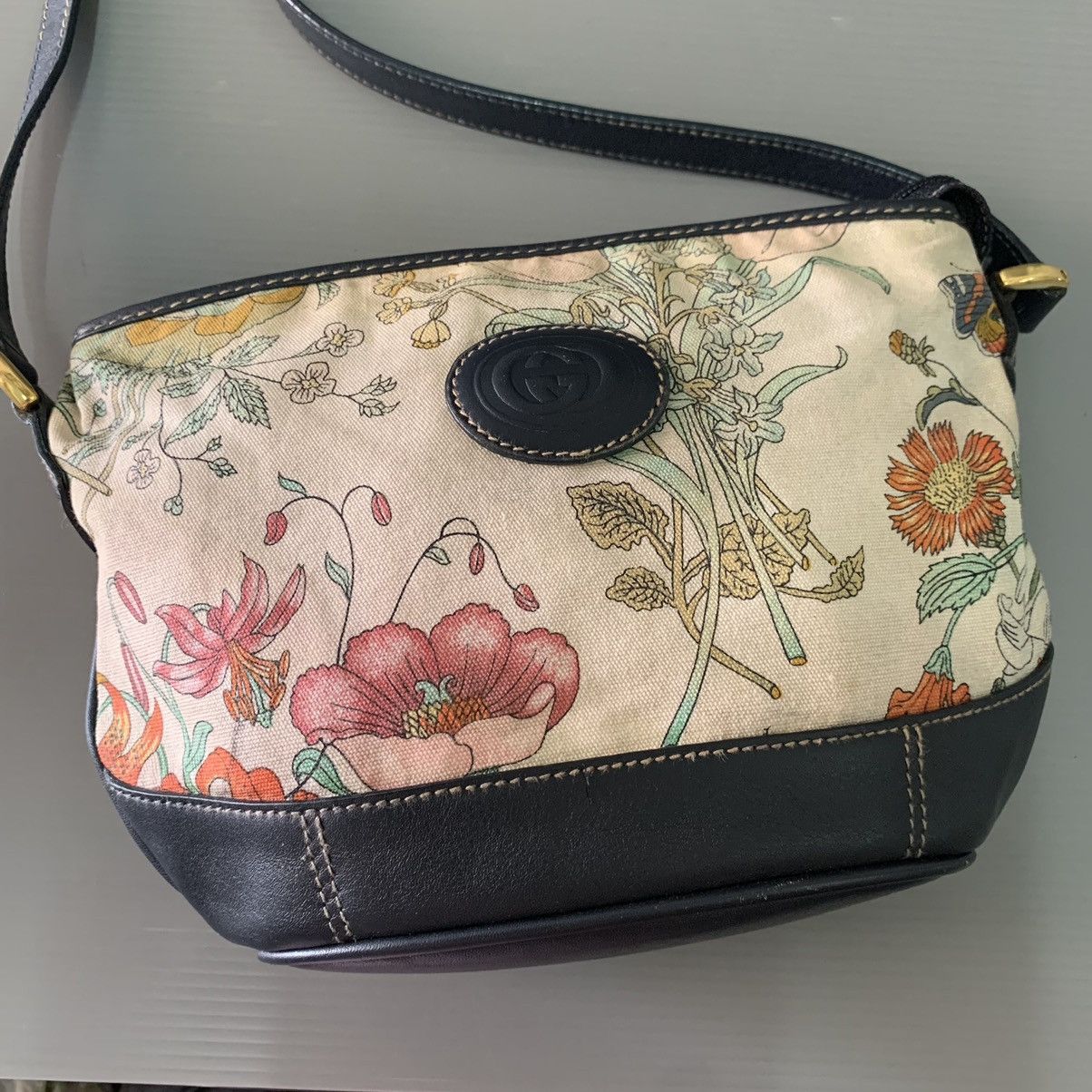 Gucci Gucci Flora Limited Edition Vintage Slingbag Size ONE SIZE - 2 Thumbnail