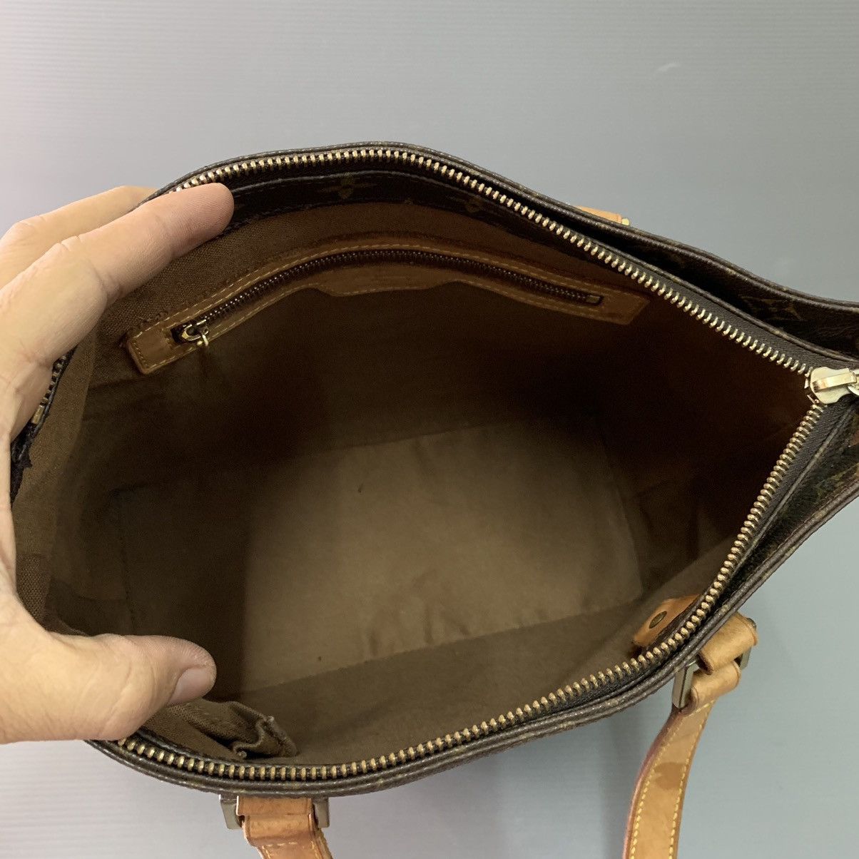 Louis Vuitton Louis Vuitton Tote Zipper Handbag Pre-Owned Size ONE SIZE - 15 Thumbnail