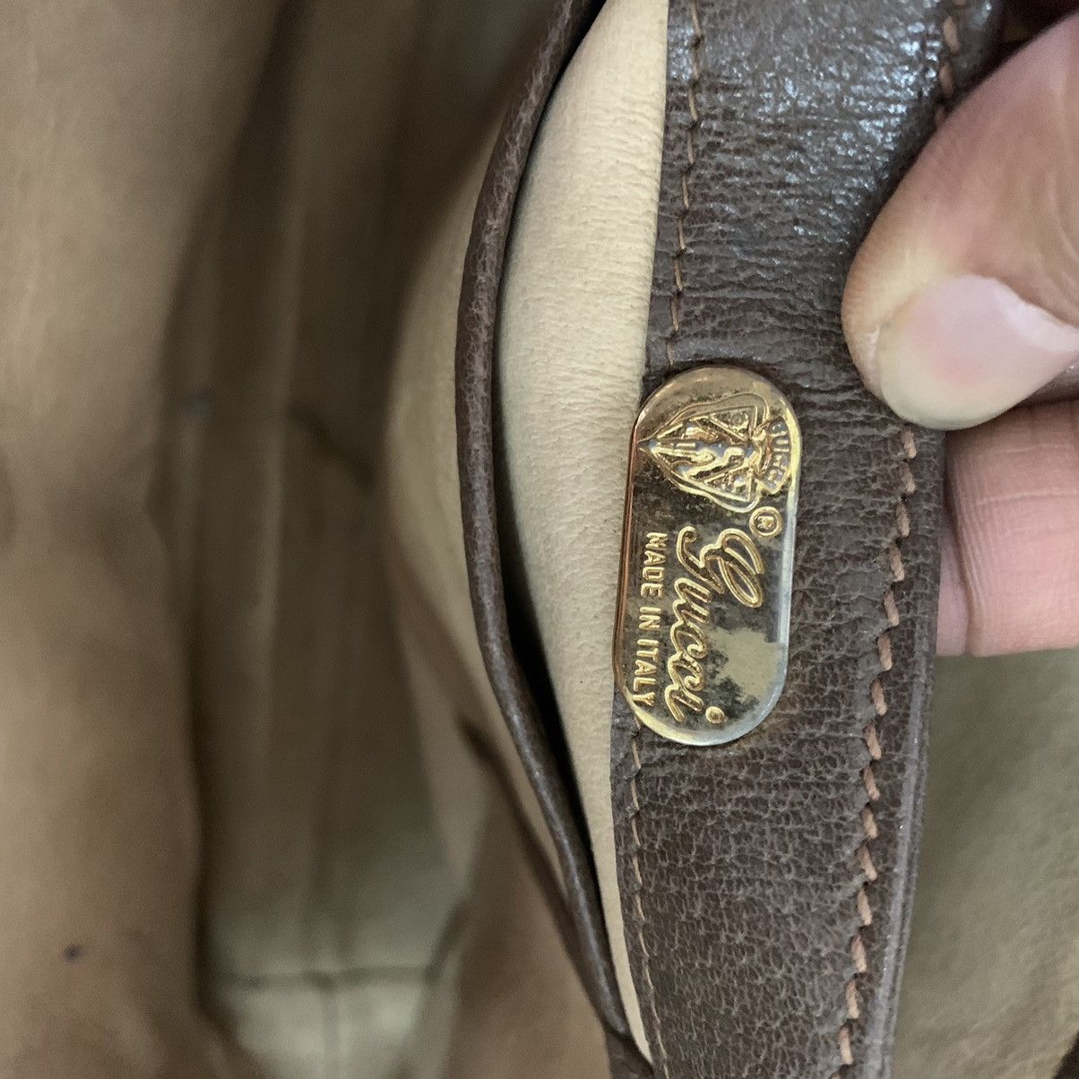 Gucci Authentic Gucci Vintage Leather Handbag Size ONE SIZE - 14 Thumbnail