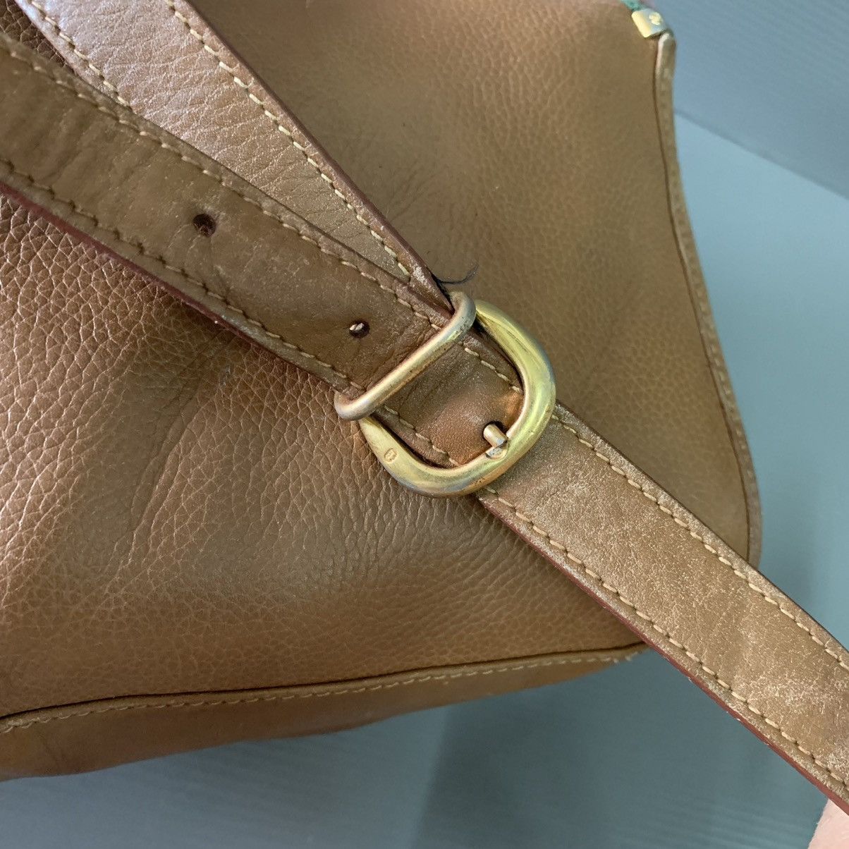 Gucci Gucci Vintage Leather Rare Slingbag Size ONE SIZE - 9 Thumbnail