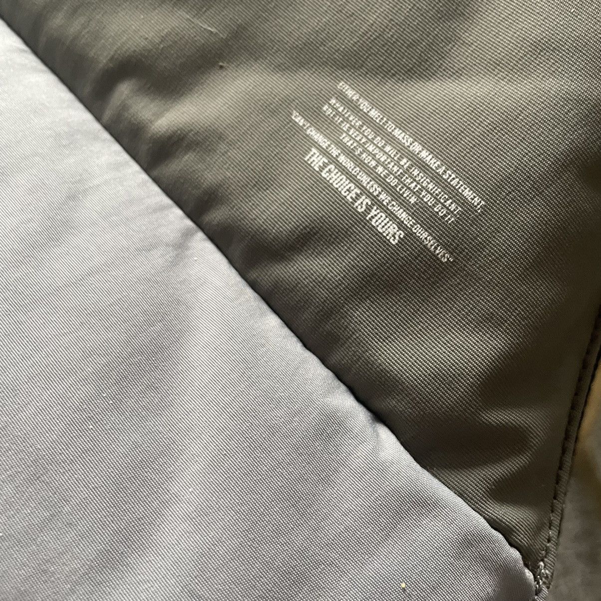 Japanese Brand × MAGIC STICK 2015 MAGiC STiCK ENTERTAiNMENT TYO DOWN BALLiSTiC PUFF VEST Size US M / EU 48-50 / 2 - 8 Thumbnail