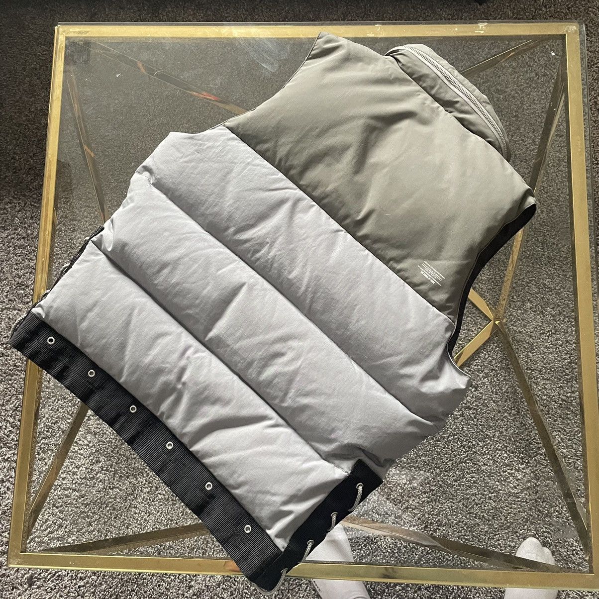 Japanese Brand × MAGIC STICK 2015 MAGiC STiCK ENTERTAiNMENT TYO DOWN BALLiSTiC PUFF VEST Size US M / EU 48-50 / 2 - 7 Thumbnail
