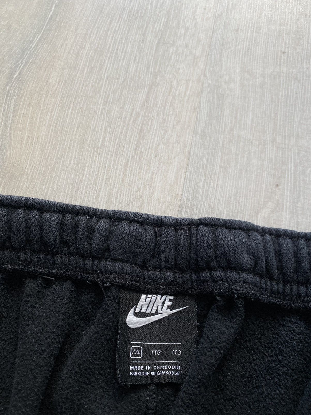 Nike Nike vintage black sweat pants small swoosh Size US 36 / EU 52 - 3 Thumbnail