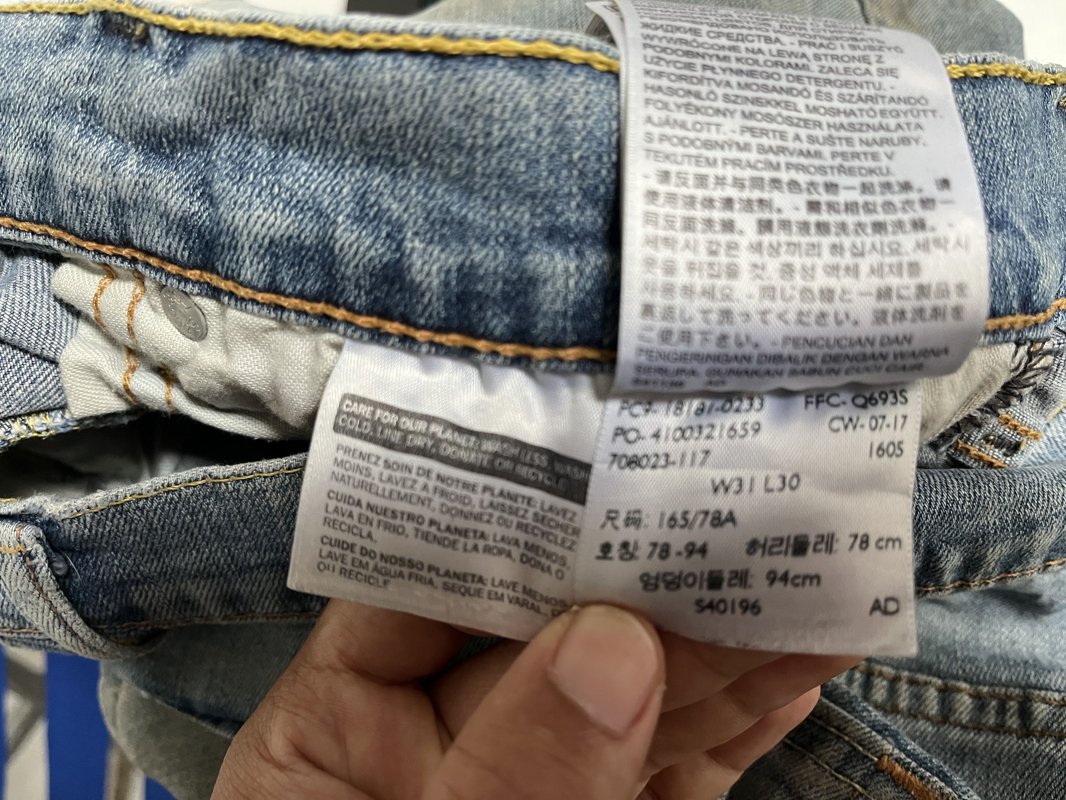 Levi's × Vintage Vintage Levis 541 Denim Jeans L85 Size US 33 - 12 Thumbnail