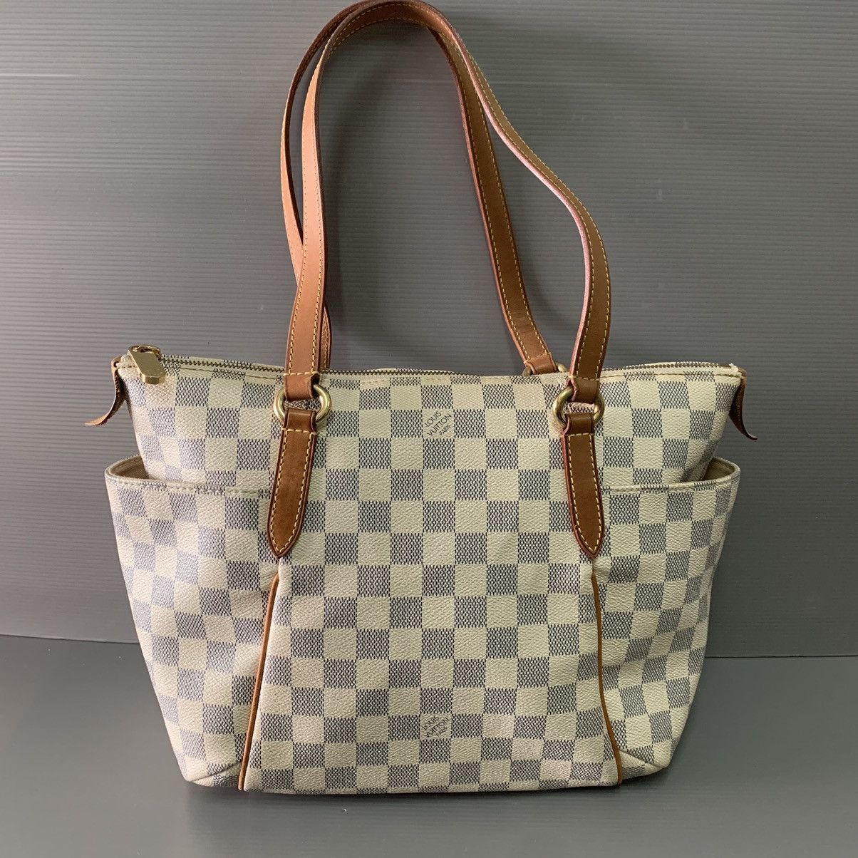 Louis Vuitton Authentic Louis Vuitton Damier Azur Totally Pm Size ONE SIZE - 18 Thumbnail
