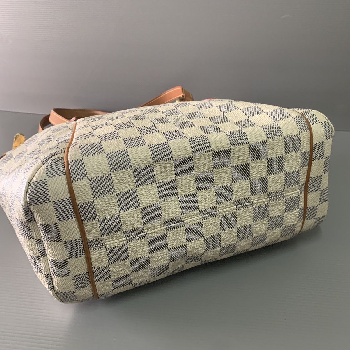 Louis Vuitton Authentic Louis Vuitton Damier Azur Totally Pm Size ONE SIZE - 10 Thumbnail