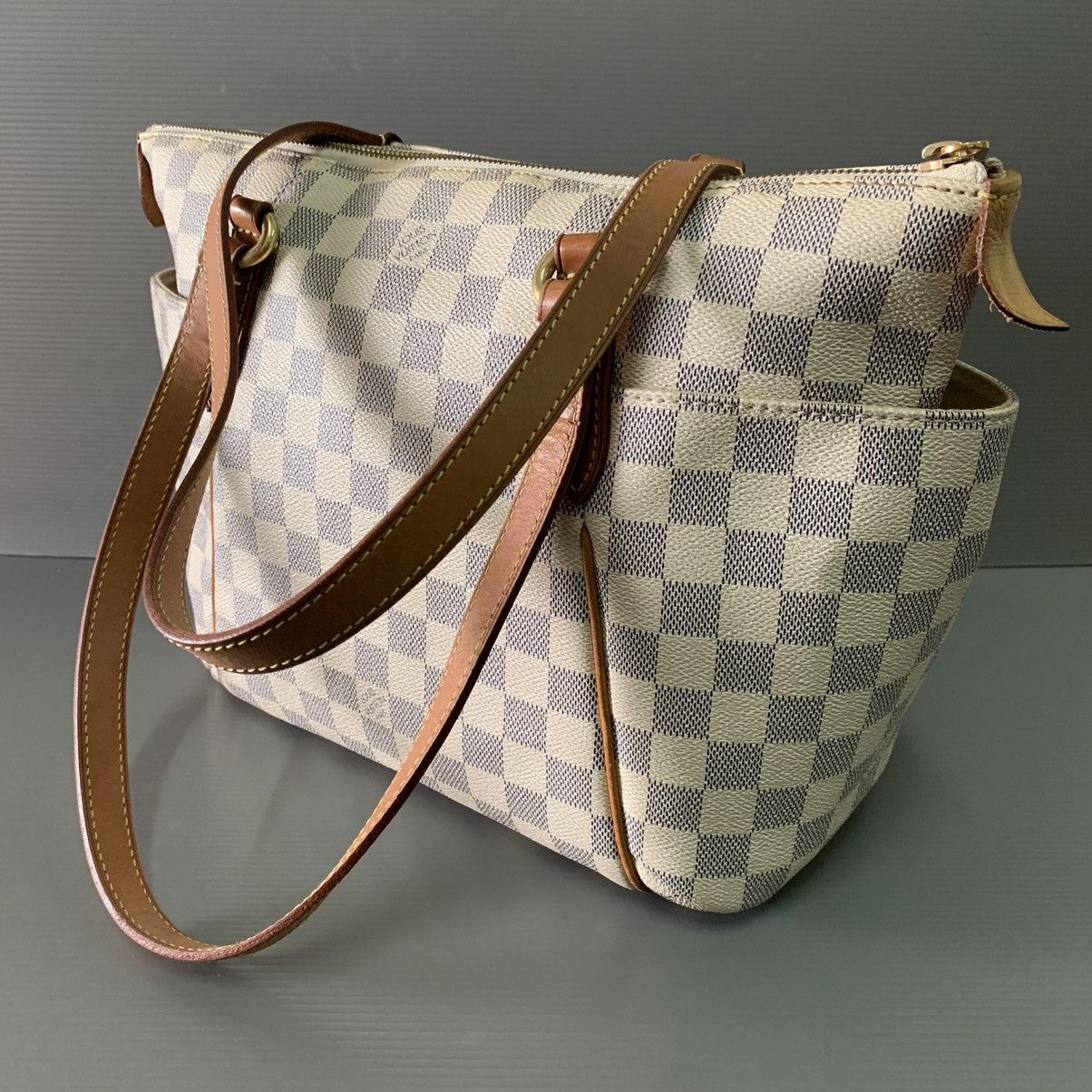 Louis Vuitton Authentic Louis Vuitton Damier Azur Totally Pm Size ONE SIZE - 7 Thumbnail