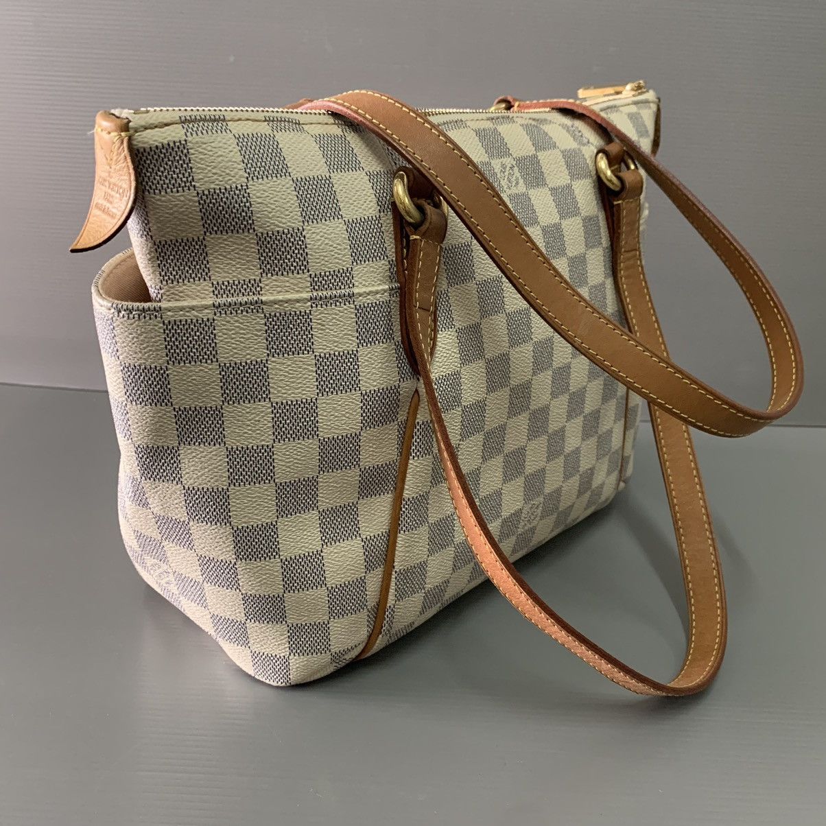 Louis Vuitton Authentic Louis Vuitton Damier Azur Totally Pm Size ONE SIZE - 6 Thumbnail