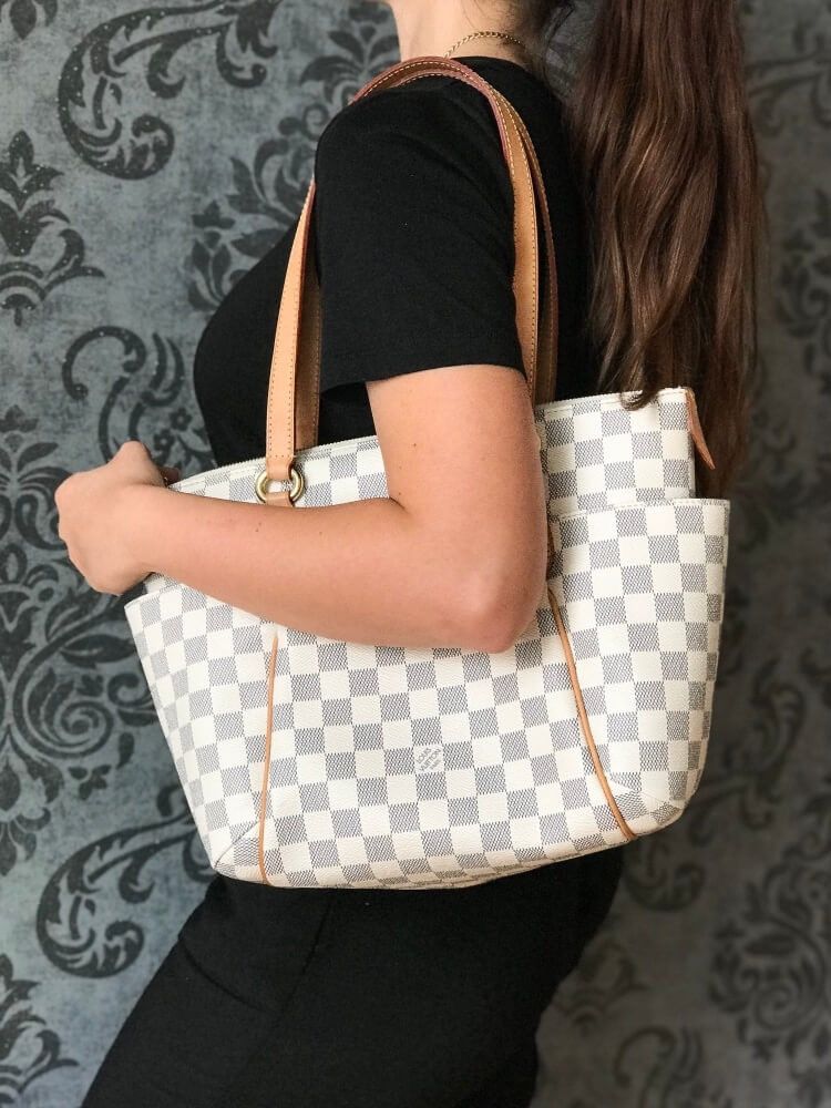 Louis Vuitton Authentic Louis Vuitton Damier Azur Totally Pm Size ONE SIZE - 1 Thumbnail