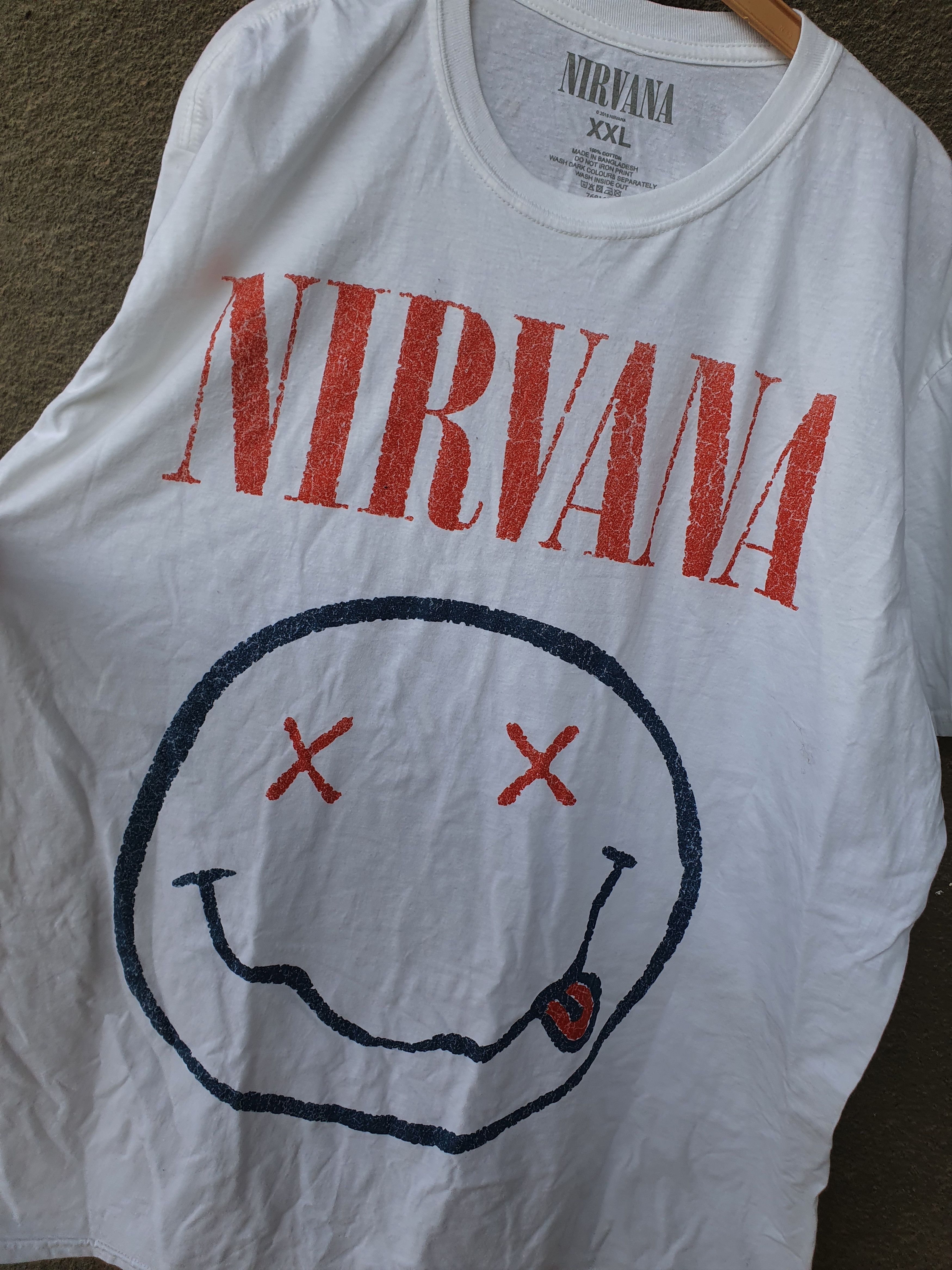 Band Tees × Nirvana Nirvana 2016 white Smiley Face Logo tee,sz XXL Size US XXL / EU 58 / 5 - 9 Thumbnail