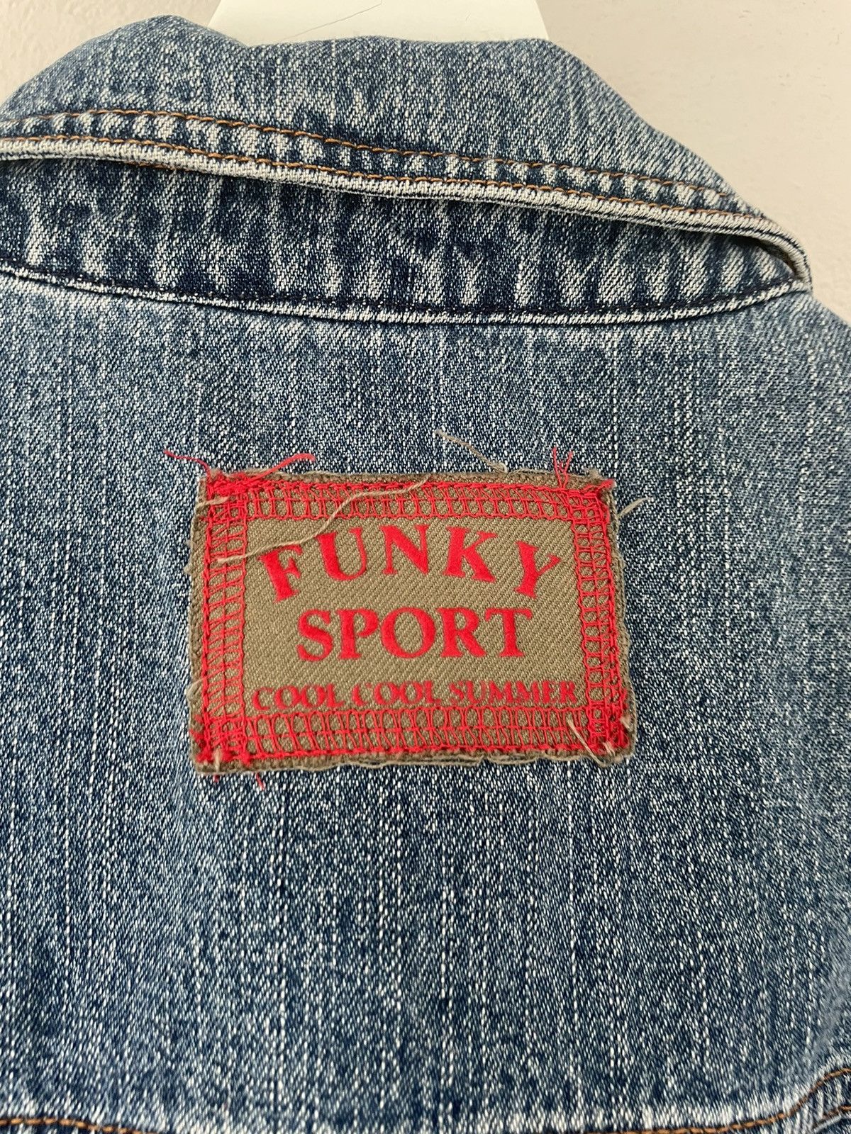 Dolce & Gabbana Funky Sport Denim Jacket with Red Sleeves Size US L / EU 52-54 / 3 - 6 Thumbnail