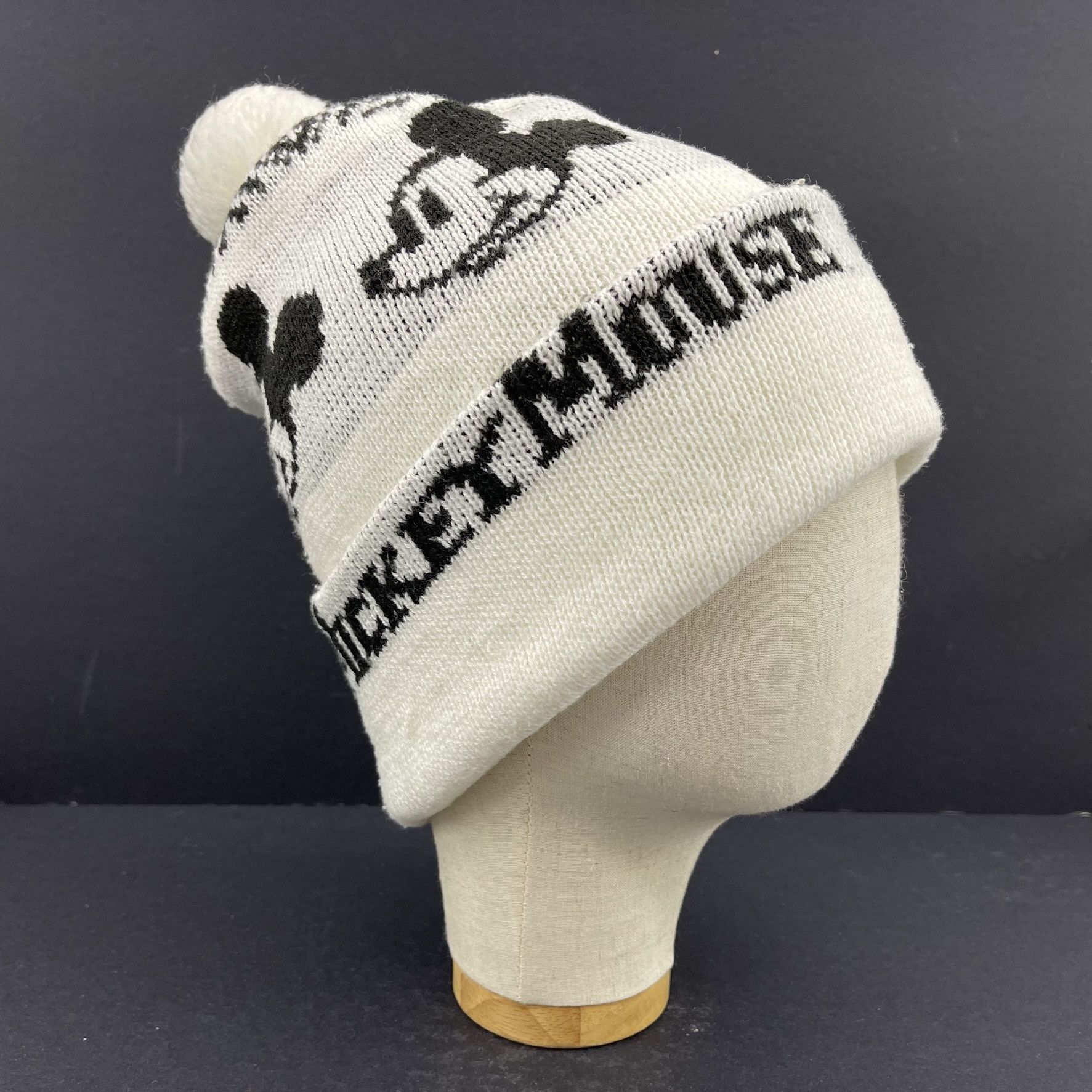 Disney × Mickey Mouse × Vintage Vintage Mickey Mouse Beanie Hats-BH4086 Size ONE SIZE - 3 Thumbnail