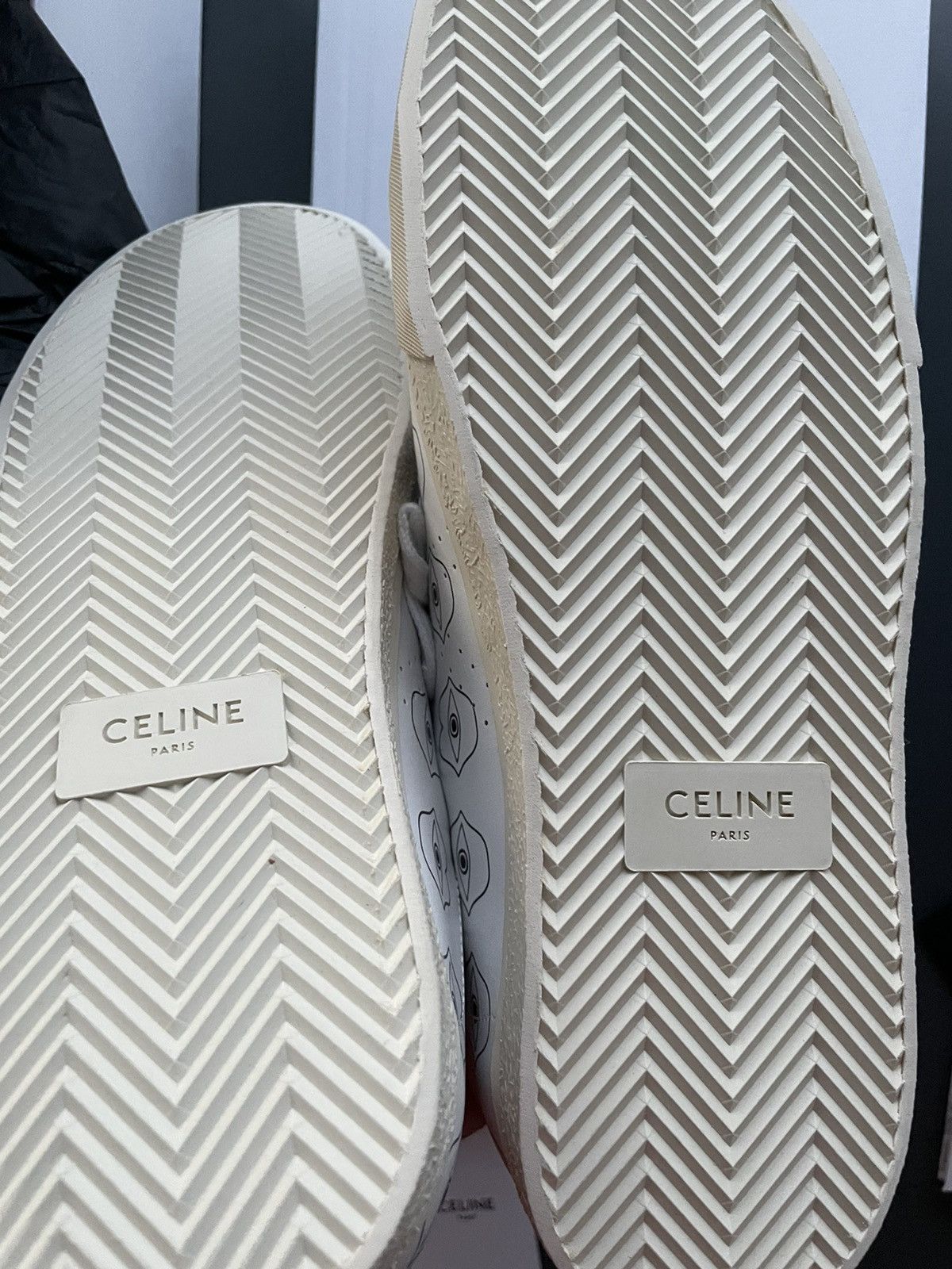 Celine × Hedi Slimane Rare Super Runway Limited Edition Triomphe Sneaker Brand New Size US 10 / EU 43 - 11 Thumbnail