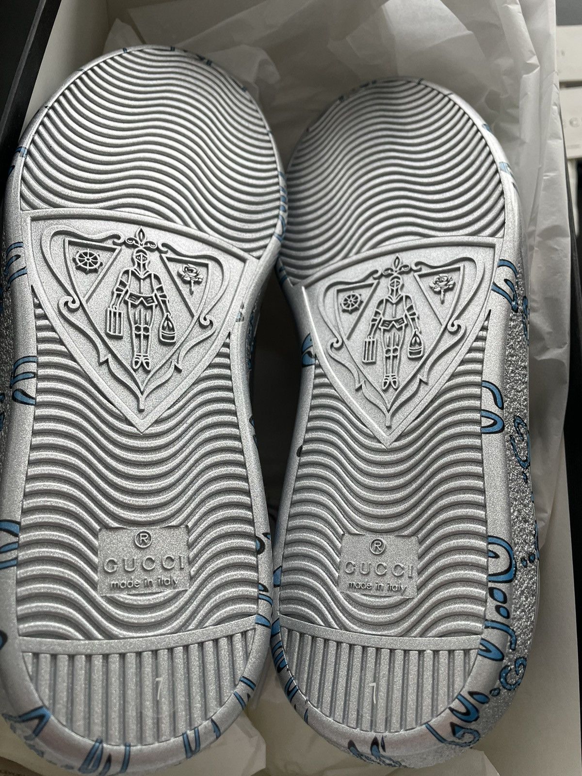 Gucci Limited Edition Brand New Runway ACE GG Logo Leather Sneaker Size US 7.5 / EU 40-41 - 9 Thumbnail