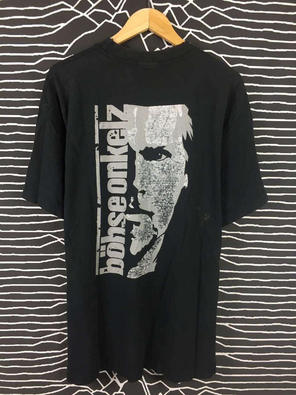 Band Tees Vtg 90s Bohse Onkelz Punk Oi Rock Band Distressed Tee Size US XL / EU 56 / 4 - 1 Thumbnail