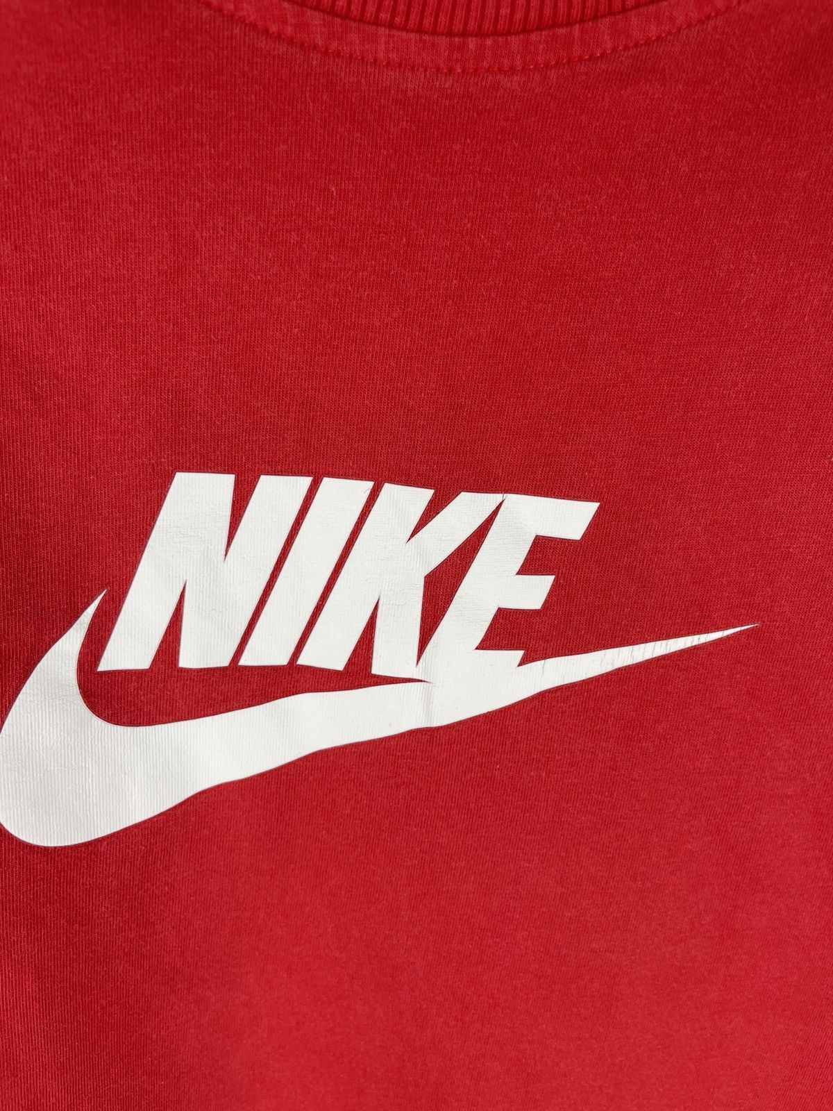 Nike Nike vintage y2k red big logo swoosh tee shirt Size US L / EU 52-54 / 3 - 5 Thumbnail