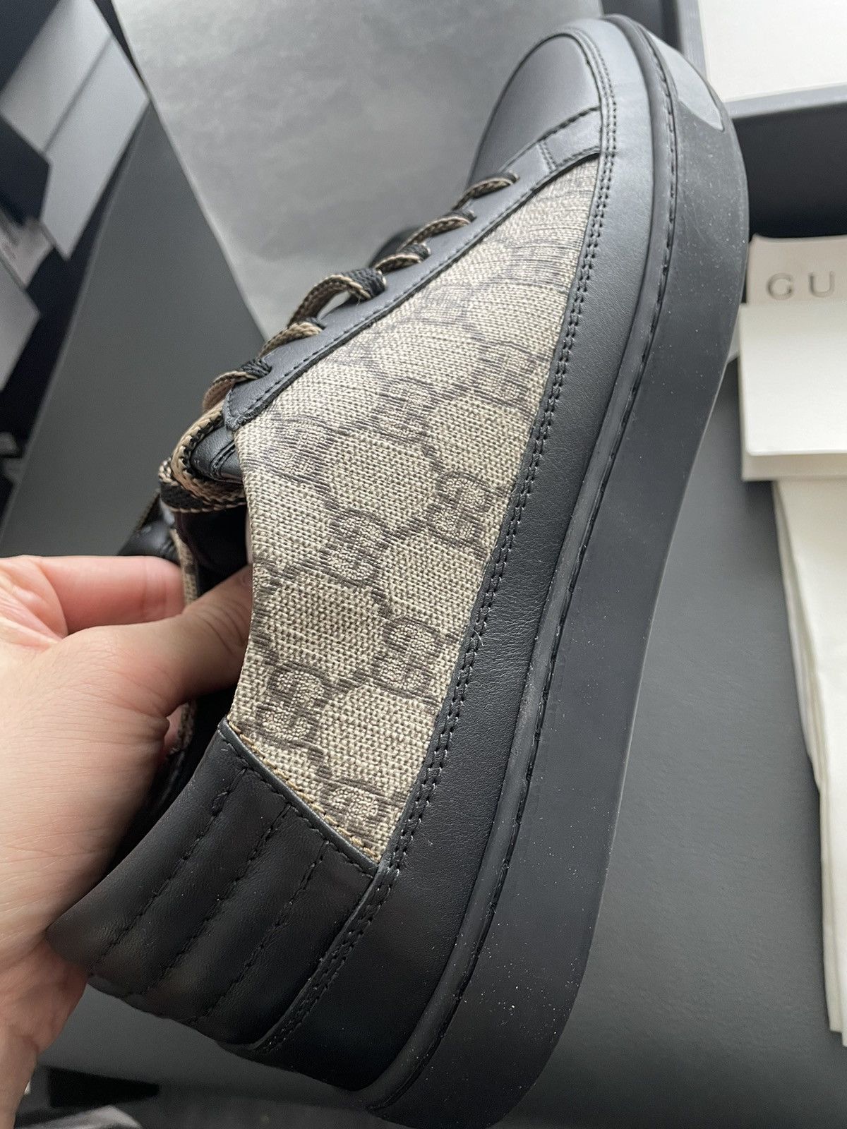 Gucci Limited Edition Supreme Gucci Logo Leather Sneaker Size US 9.5 / EU 42-43 - 4 Thumbnail