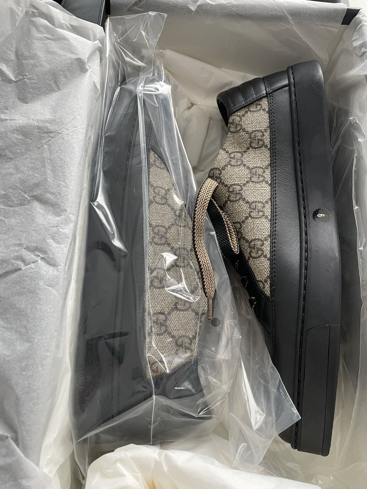 Gucci Limited Edition Supreme Gucci Logo Leather Sneaker Size US 9.5 / EU 42-43 - 5 Thumbnail