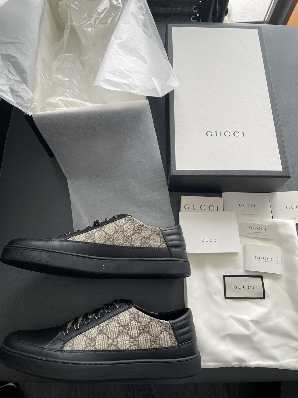 Gucci Limited Edition Supreme Gucci Logo Leather Sneaker Size US 9.5 / EU 42-43 - 10 Thumbnail