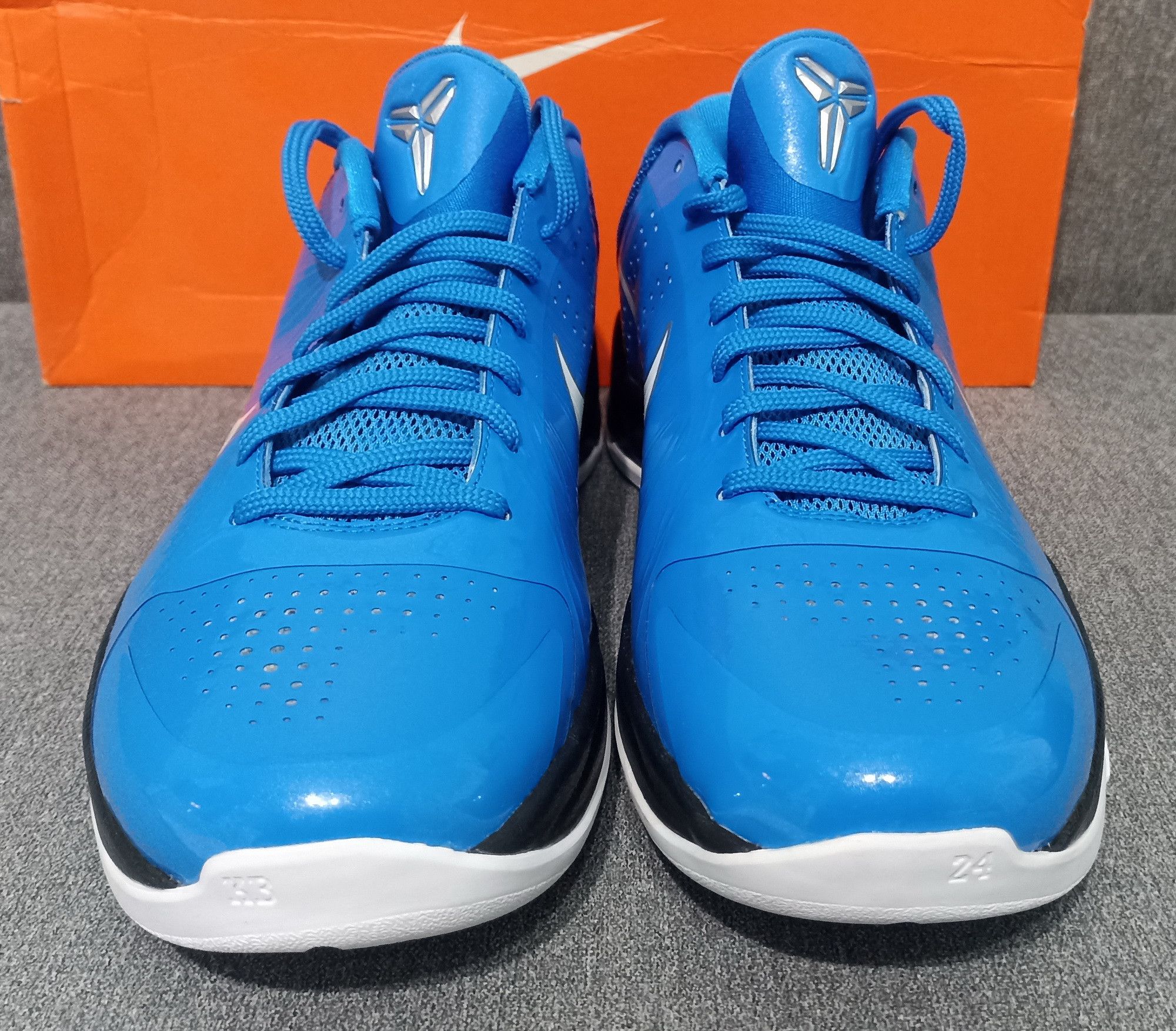 Nike Nike Kobe 5 V Miles Davis 2010 Size US 9.5 / EU 42-43 - 4 Thumbnail