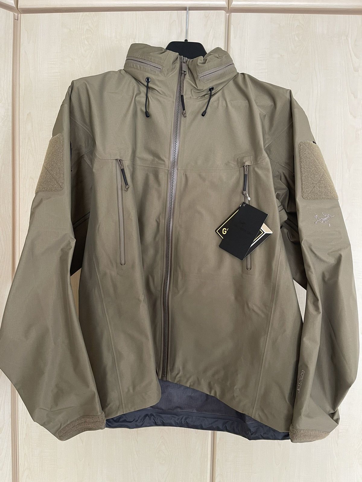 Arc'Teryx Arcteryx LEAF Alpha Gen 2 Jacket Crocodile | Grailed