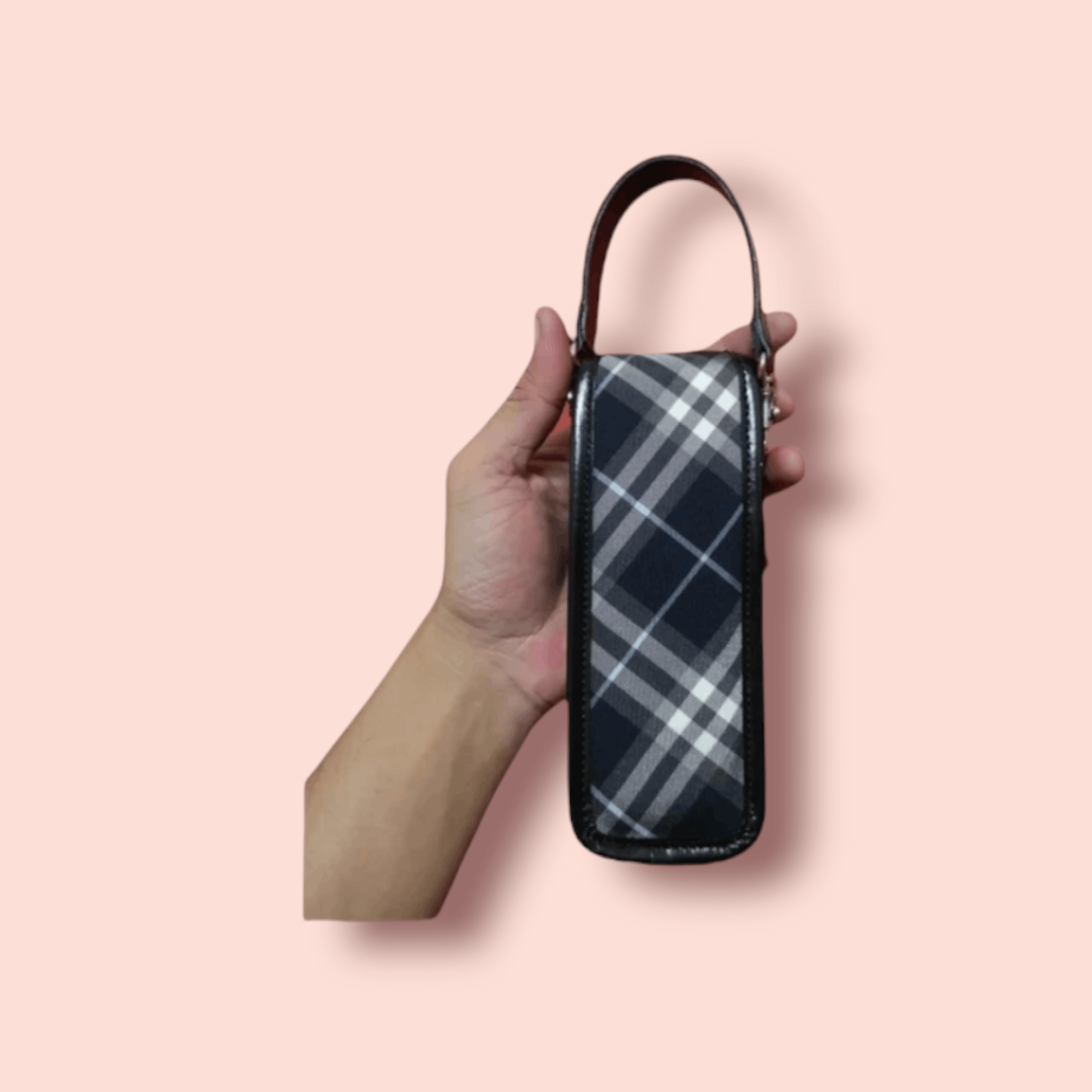 Burberry BURBERRYS BLUE LABEL NOVA CHECK SMALL UTILITY POUCH Size ONE SIZE - 14 Thumbnail