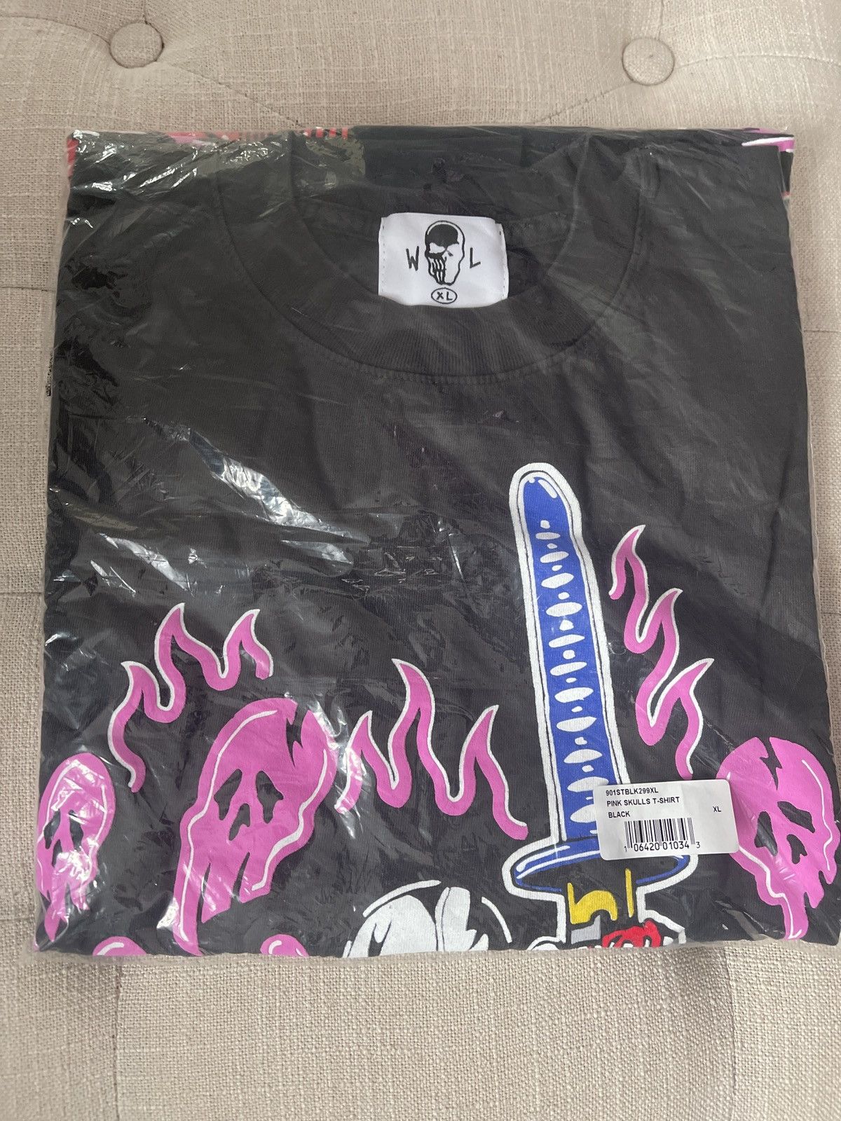 Warren Lotas Pink Skulls store Samurai Shirt