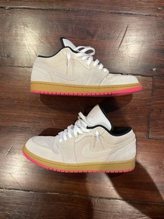 Jordan 1 low clearance white gum hyper pink