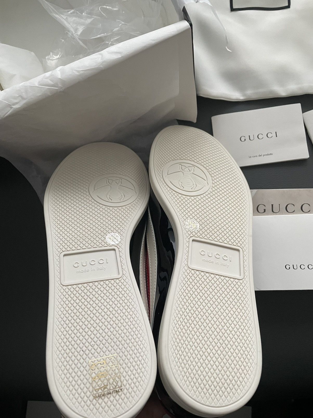 Gucci Runway Brand New Vernice Bee Gucci ACE Leather Sneaker Size US 8 / EU 41 - 8 Thumbnail
