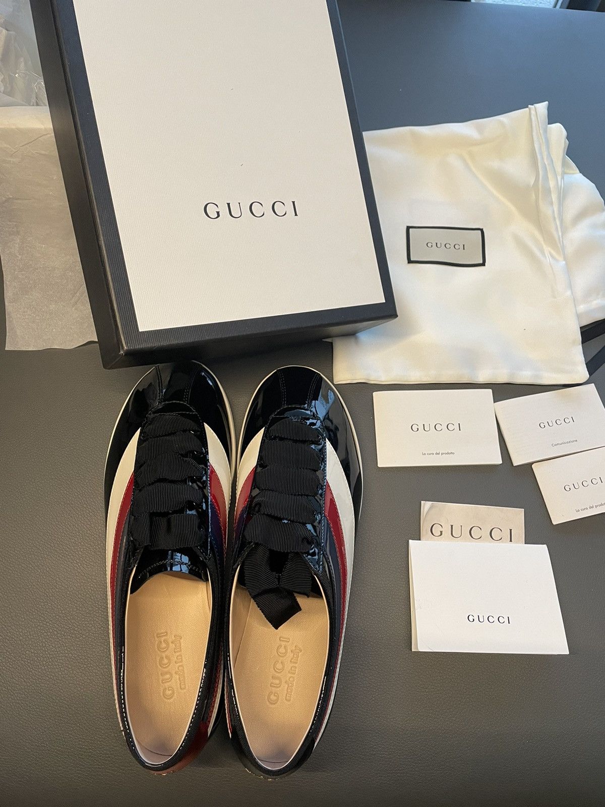 Gucci Runway Brand New Vernice Bee Gucci ACE Leather Sneaker Size US 8 / EU 41 - 13 Thumbnail