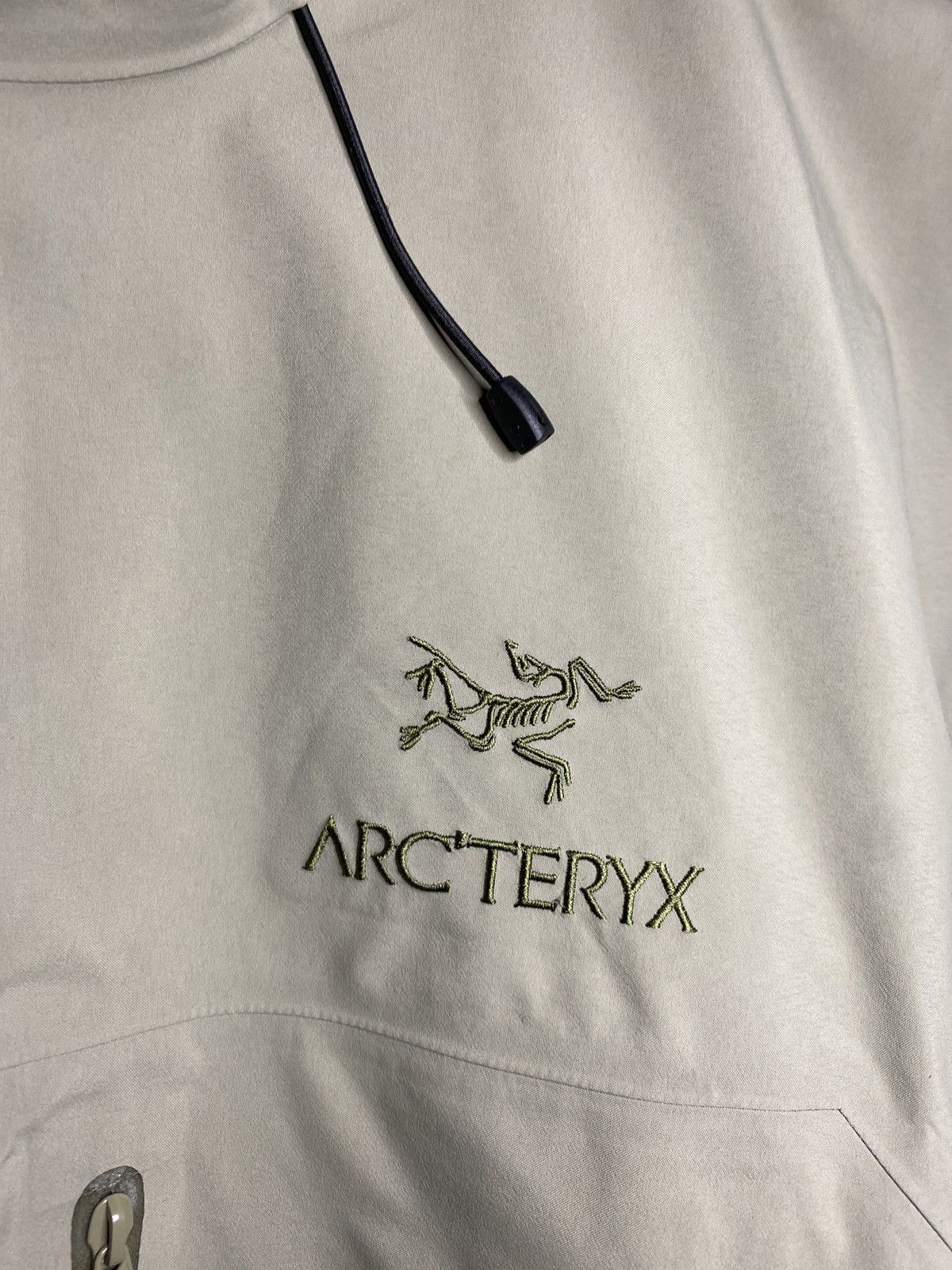 Arc'teryx × Goretex Beta SV Shell - Distortion | Grailed