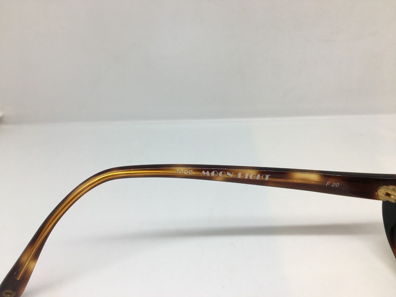 Vintage MOD TORTOISE AVANT GARDE GEO CUT HANDMADE SUNGLASSES Size ONE SIZE - 7 Thumbnail