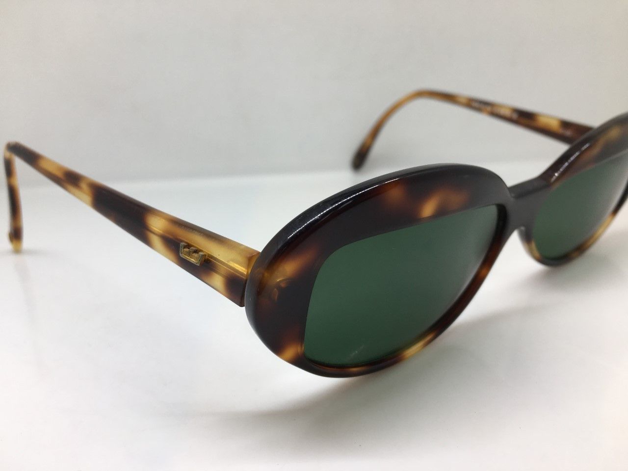 Vintage MOD TORTOISE AVANT GARDE GEO CUT HANDMADE SUNGLASSES Size ONE SIZE - 2 Thumbnail