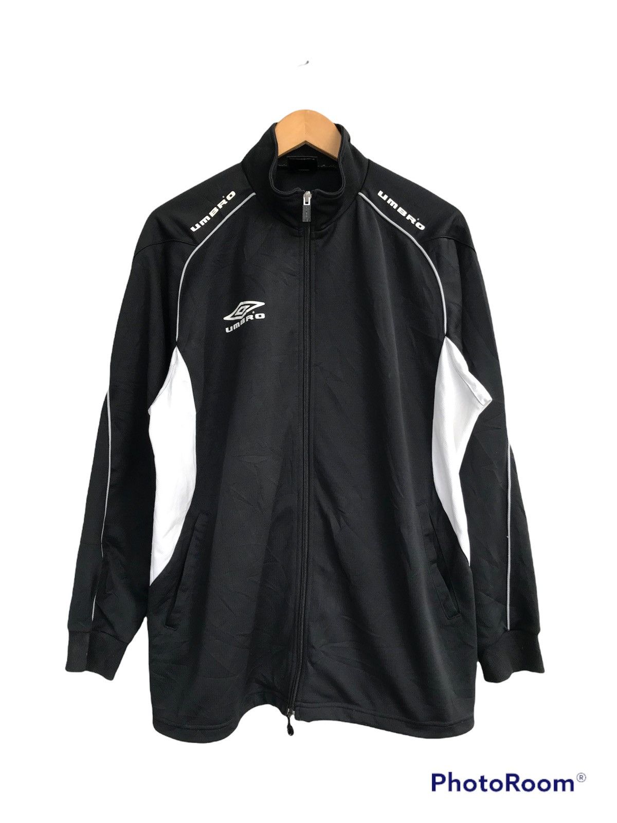 ☆UMBRO☆ Brotec Zipper Pocket Piste Black UQ121SWT12 UQ121S SS02_79b2ba1f-26e4-4c3d-a4e4-