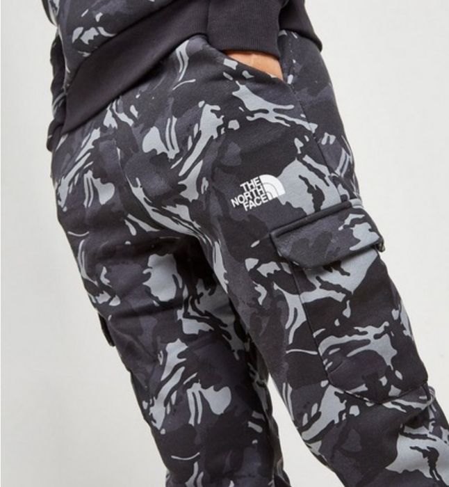 North face camo online joggers