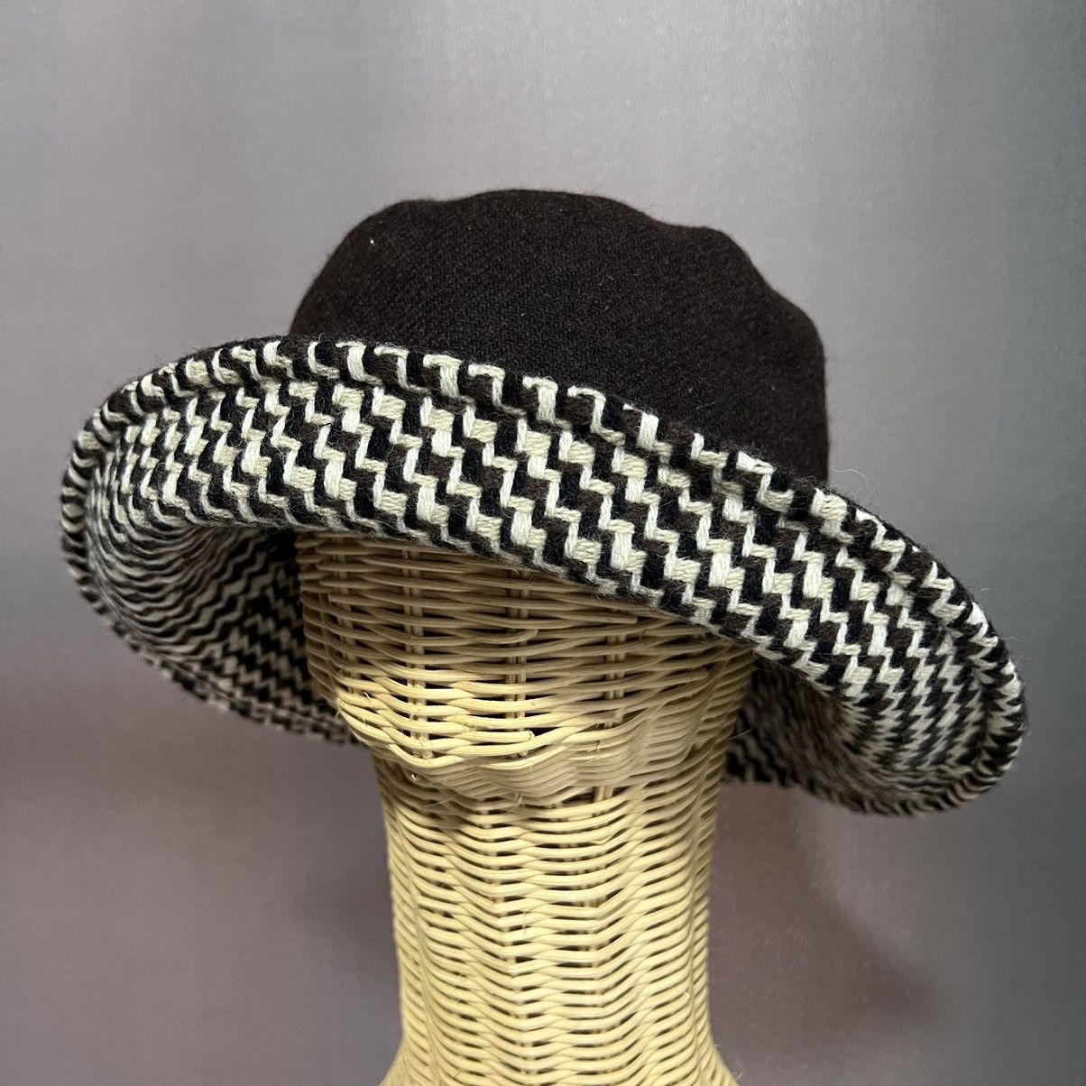 帽子 Vuja de vd hat vintage black AXEL CHIRAL VD HAT IN MOLESKIN – VUJA DÉ