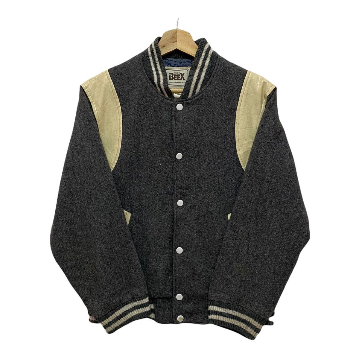 Japanese Brand VINTAGE JAPANESE PLAIN WOOL TEDDY VARSITY JACKET Size US S / EU 44-46 / 1 - 5 Thumbnail