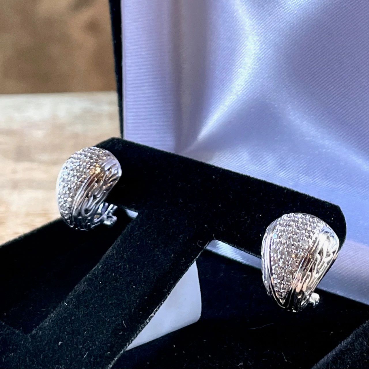 John Hardy John Hardy Silver Classic Chain Shrimp Diamond Earrings Size ONE SIZE - 2 Thumbnail