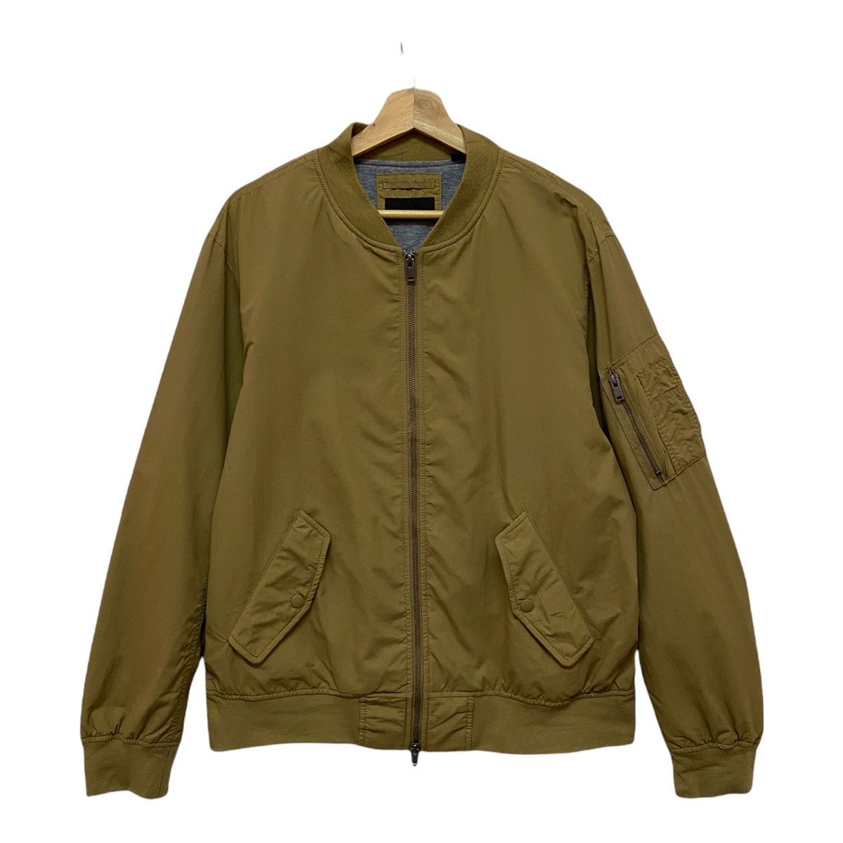 Uniqlo RARE🔥UNIQLO MA-1 GOLD FLIGHT BOMBER JACKET Size US M / EU 48-50 / 2 - 7 Thumbnail