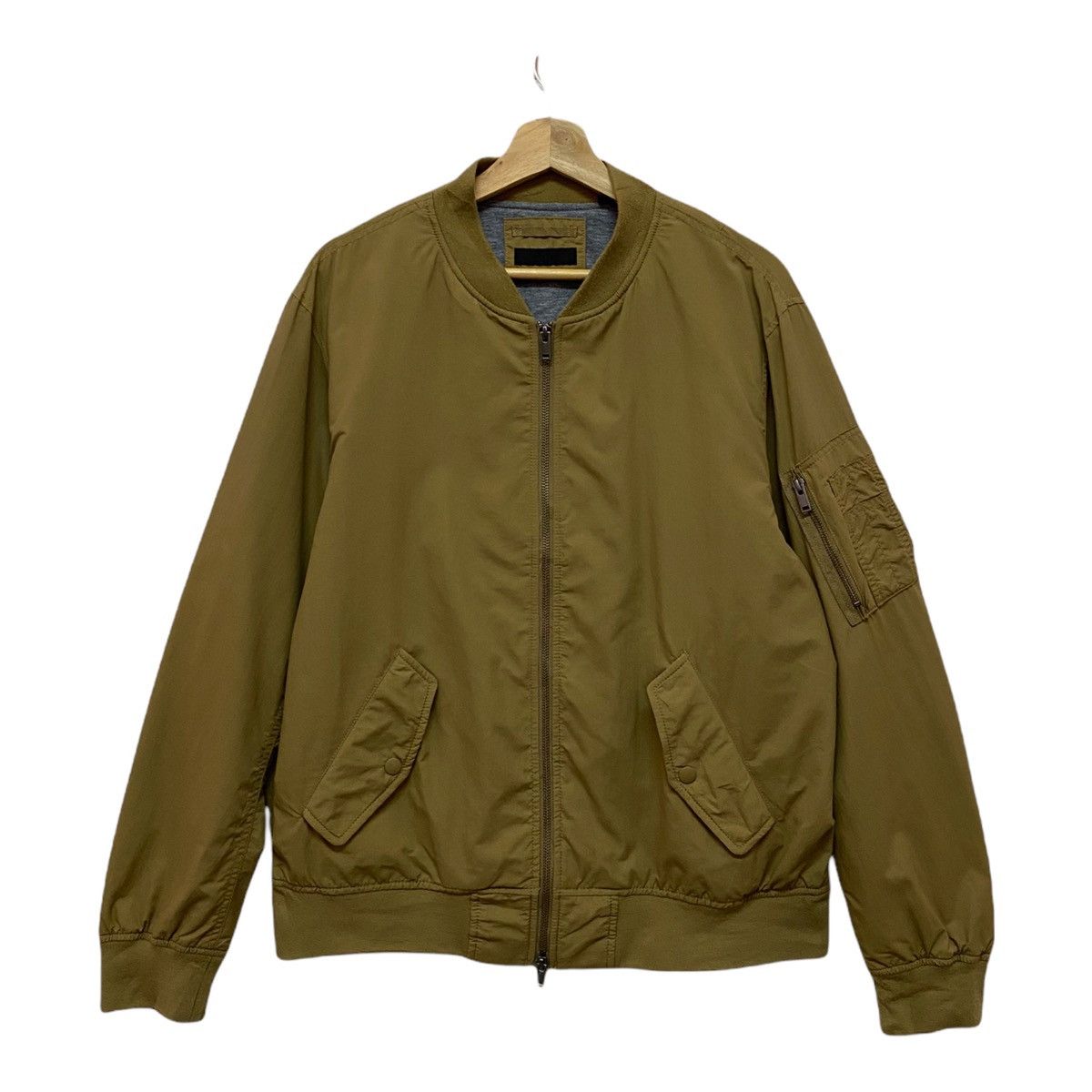 Uniqlo RARE🔥UNIQLO MA-1 GOLD FLIGHT BOMBER JACKET Size US M / EU 48-50 / 2 - 2 Thumbnail