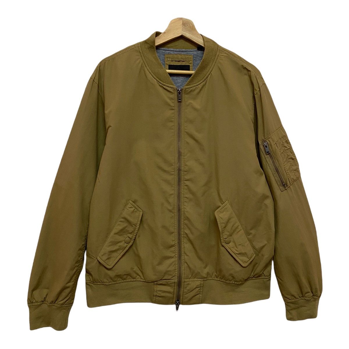 Uniqlo RARE🔥UNIQLO MA-1 GOLD FLIGHT BOMBER JACKET Size US M / EU 48-50 / 2 - 9 Thumbnail