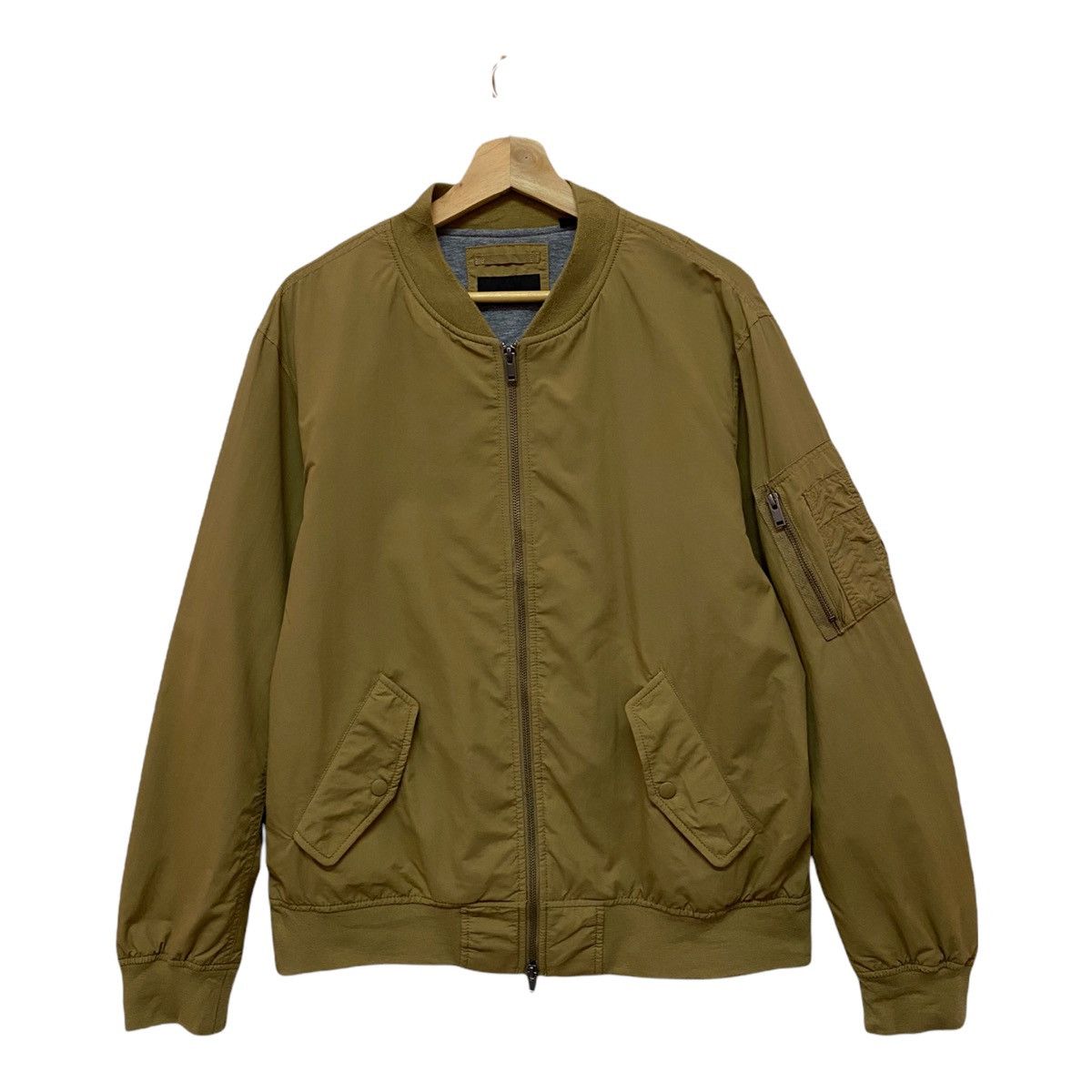 Uniqlo RARE🔥UNIQLO MA-1 GOLD FLIGHT BOMBER JACKET Size US M / EU 48-50 / 2 - 8 Thumbnail