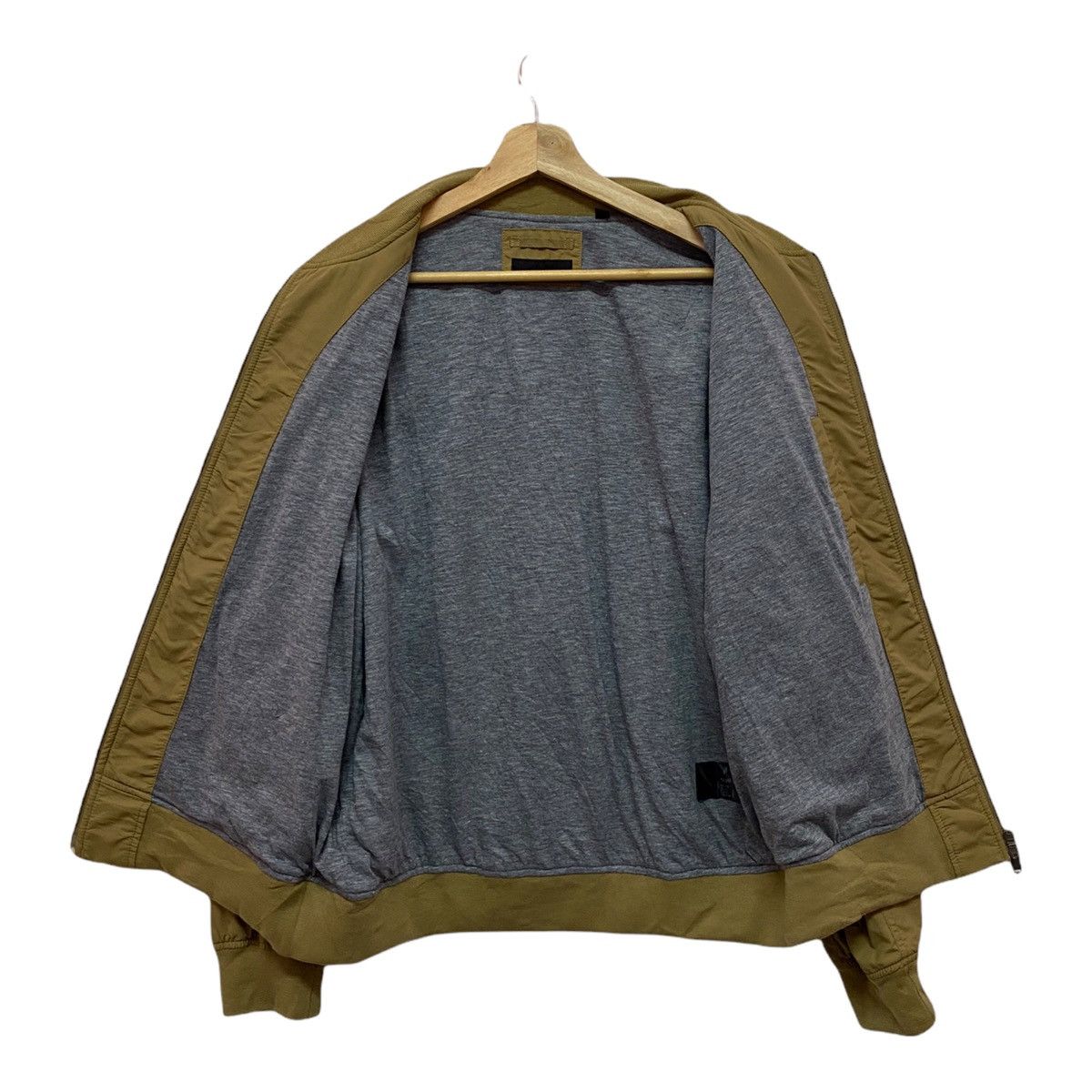 Uniqlo RARE🔥UNIQLO MA-1 GOLD FLIGHT BOMBER JACKET Size US M / EU 48-50 / 2 - 4 Thumbnail
